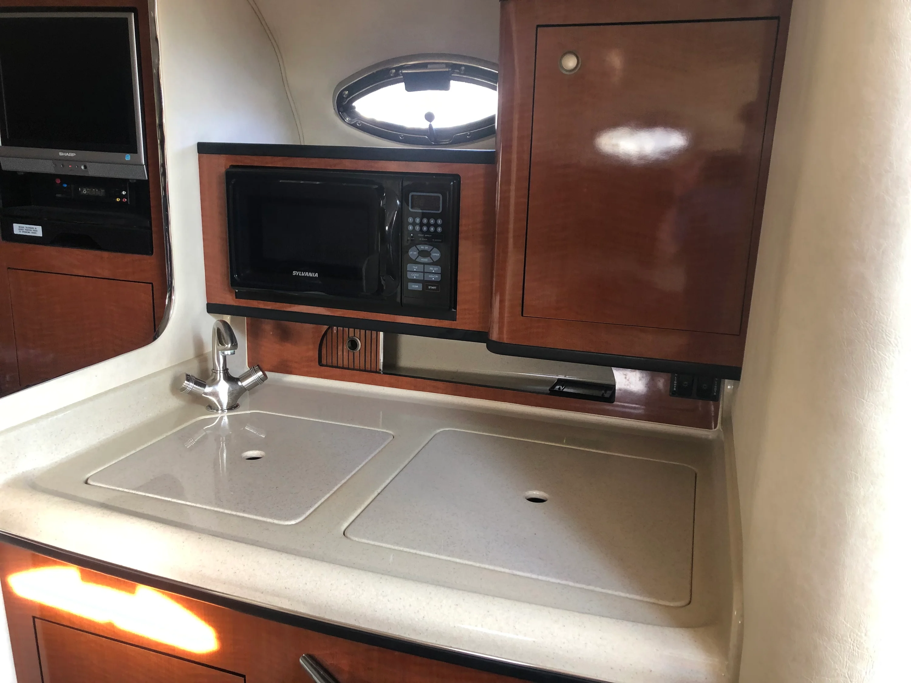2005 Sea Ray 280 SUNDANCER Image Thumbnail #37
