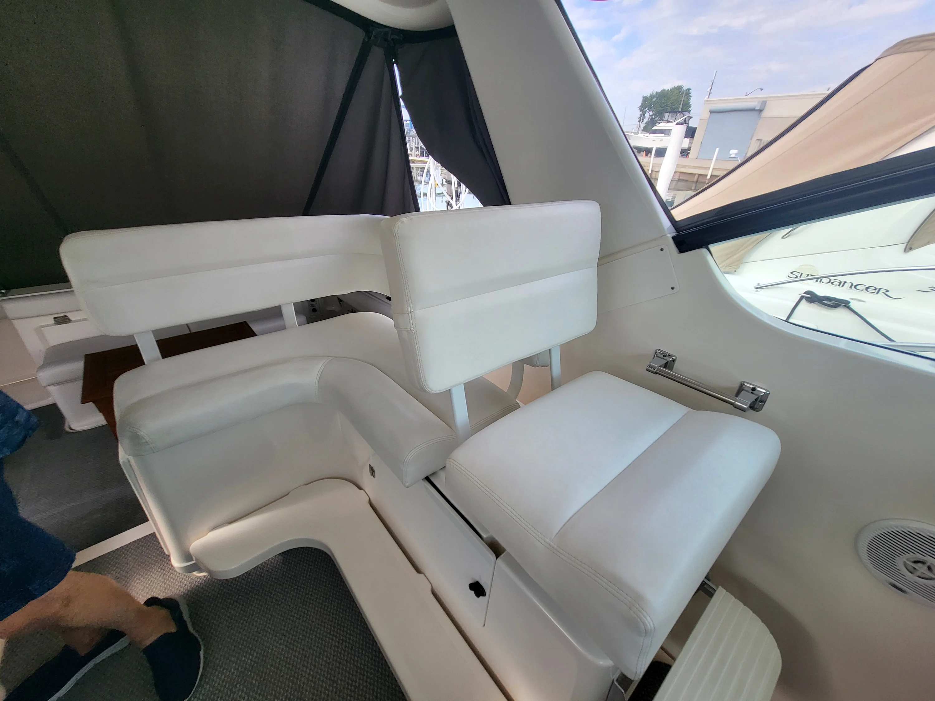 2001 Tiara Yachts 3500 OPEN Image Thumbnail #37