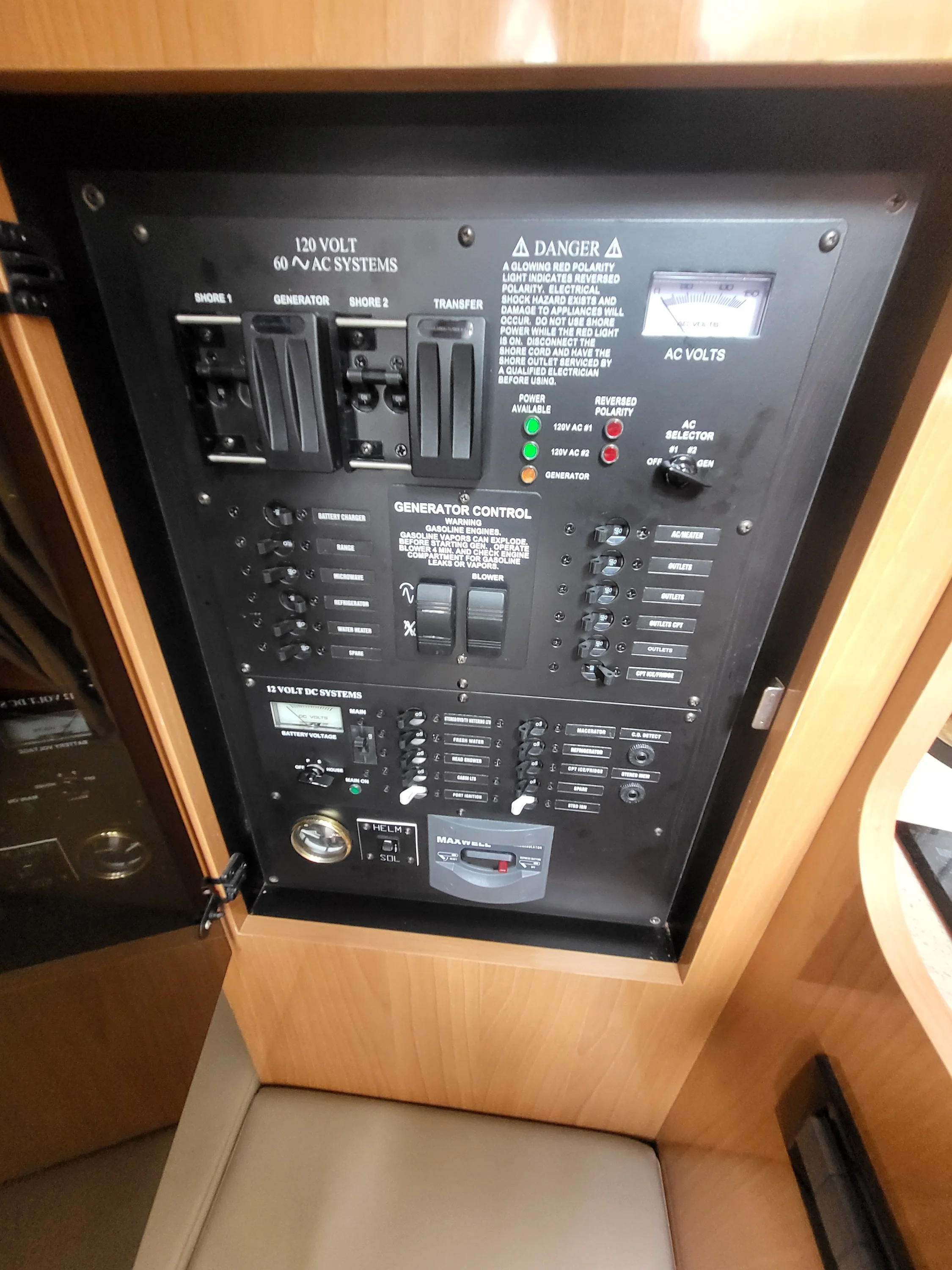 2007 Cruisers Yachts 310 EXPRESS Image Thumbnail #13