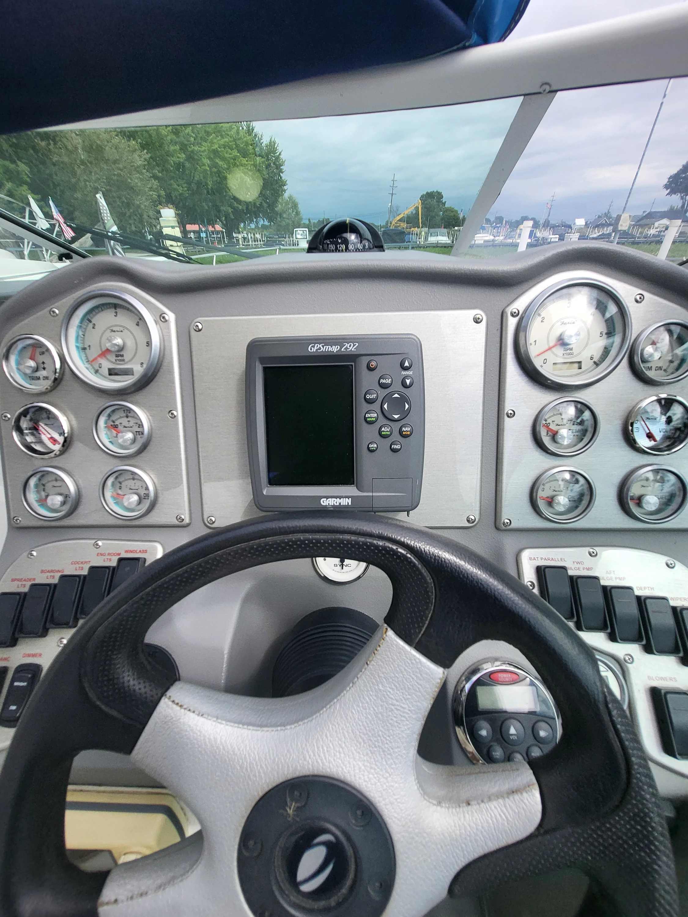 2007 Cruisers Yachts 310 EXPRESS Image Thumbnail #11