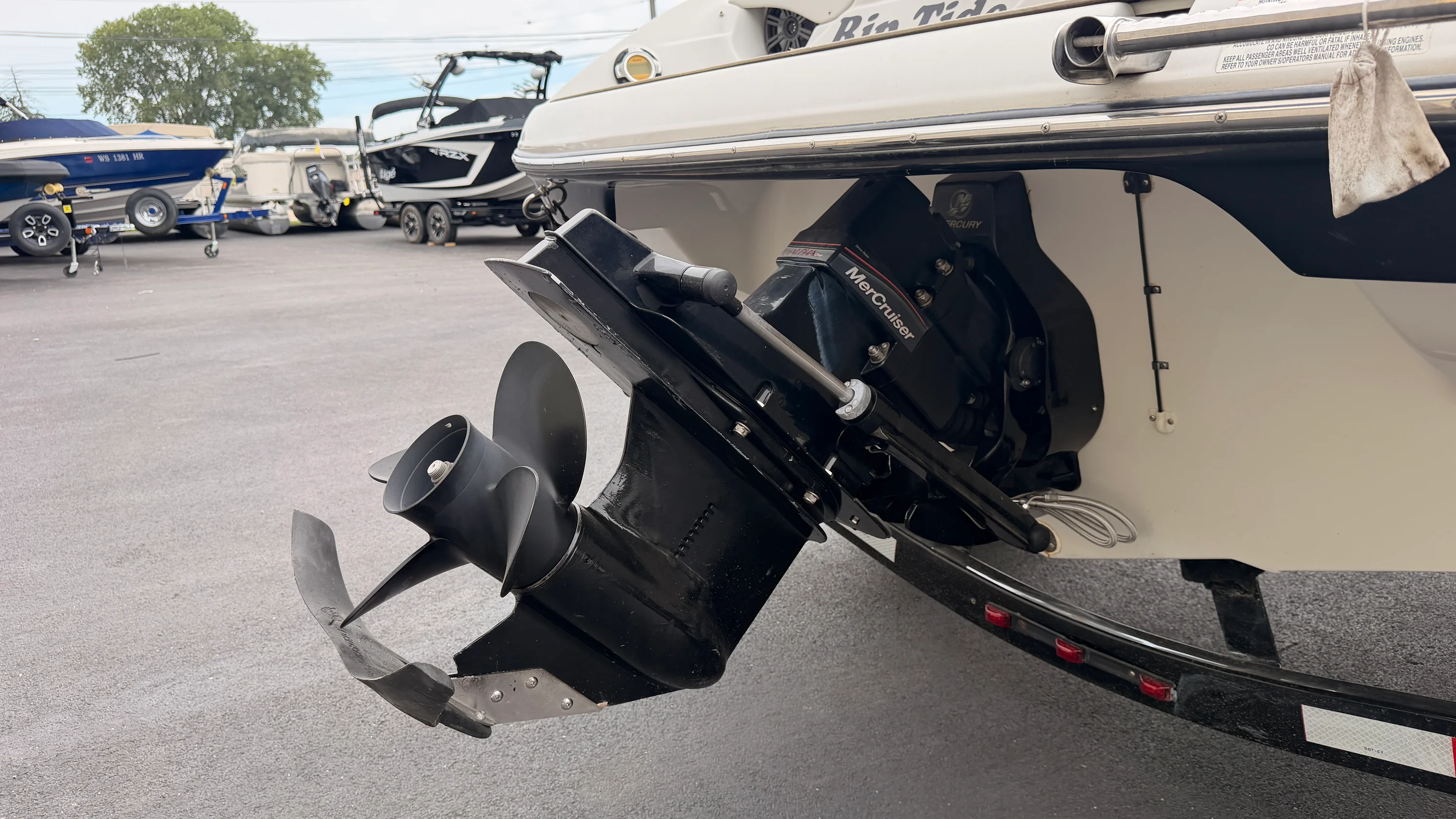 2009 Crownline 185SS Image Thumbnail #9