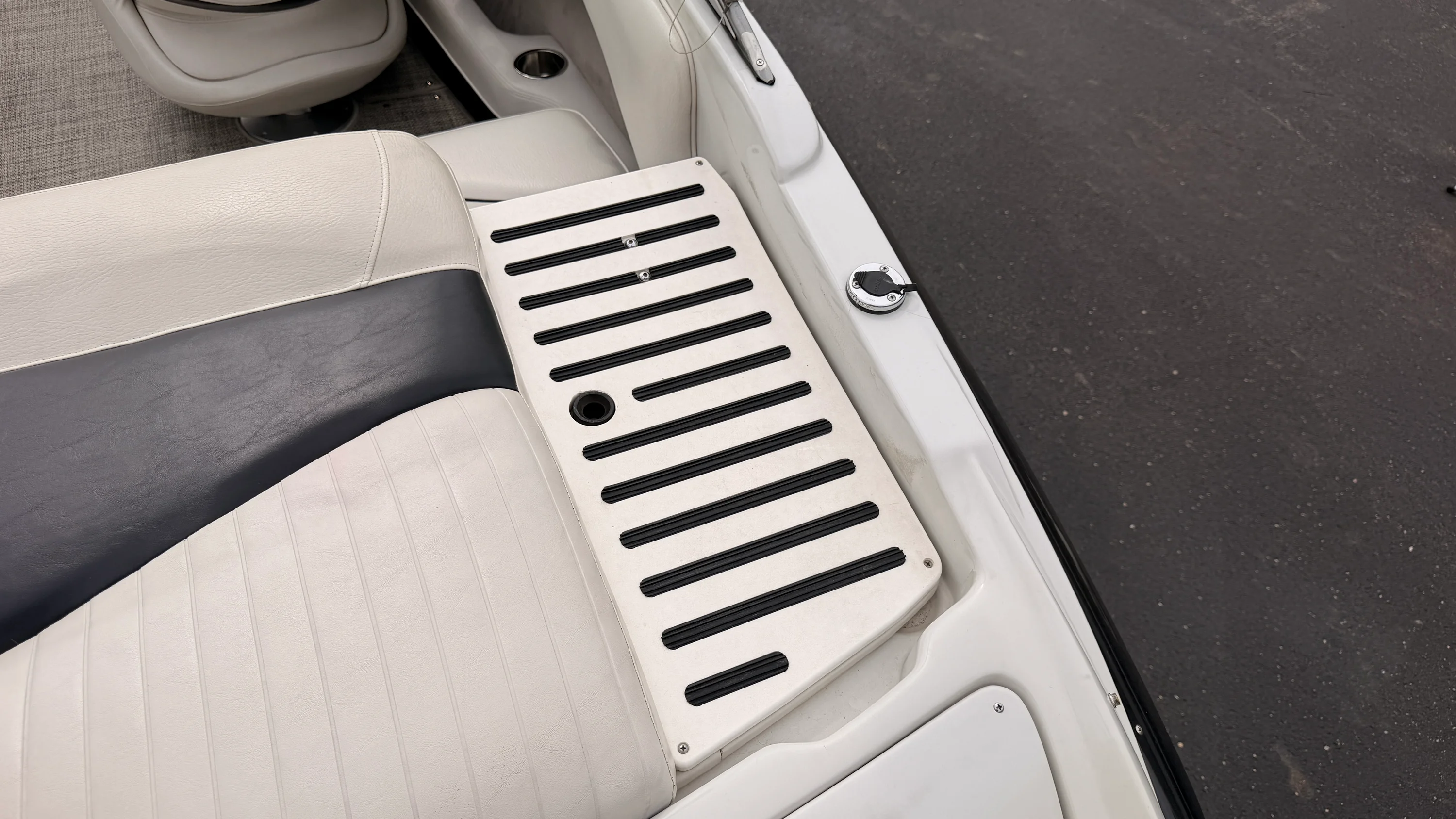2009 Crownline 185SS Image Thumbnail #18