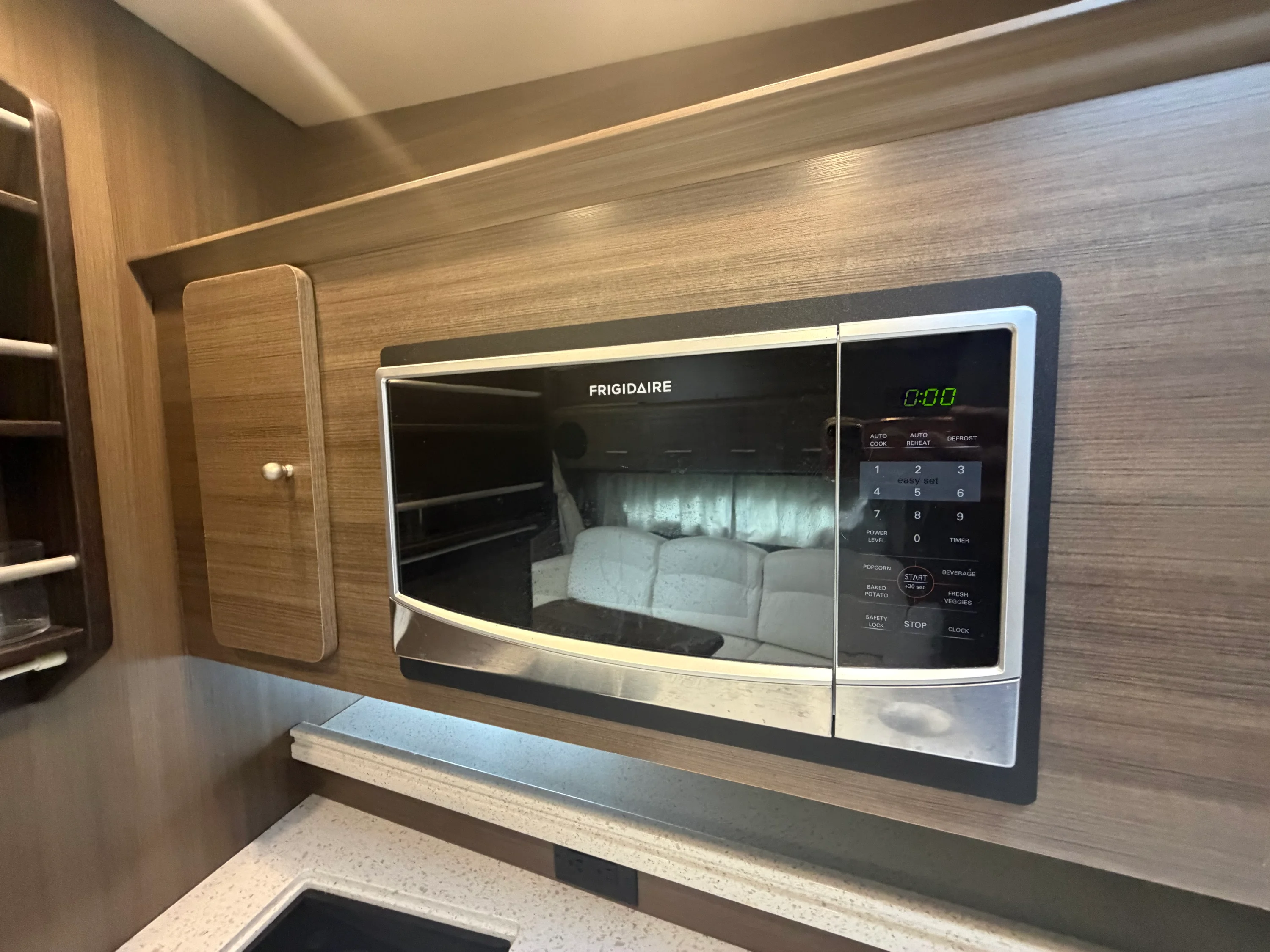 2019 Rinker 370 EX Image Thumbnail #24