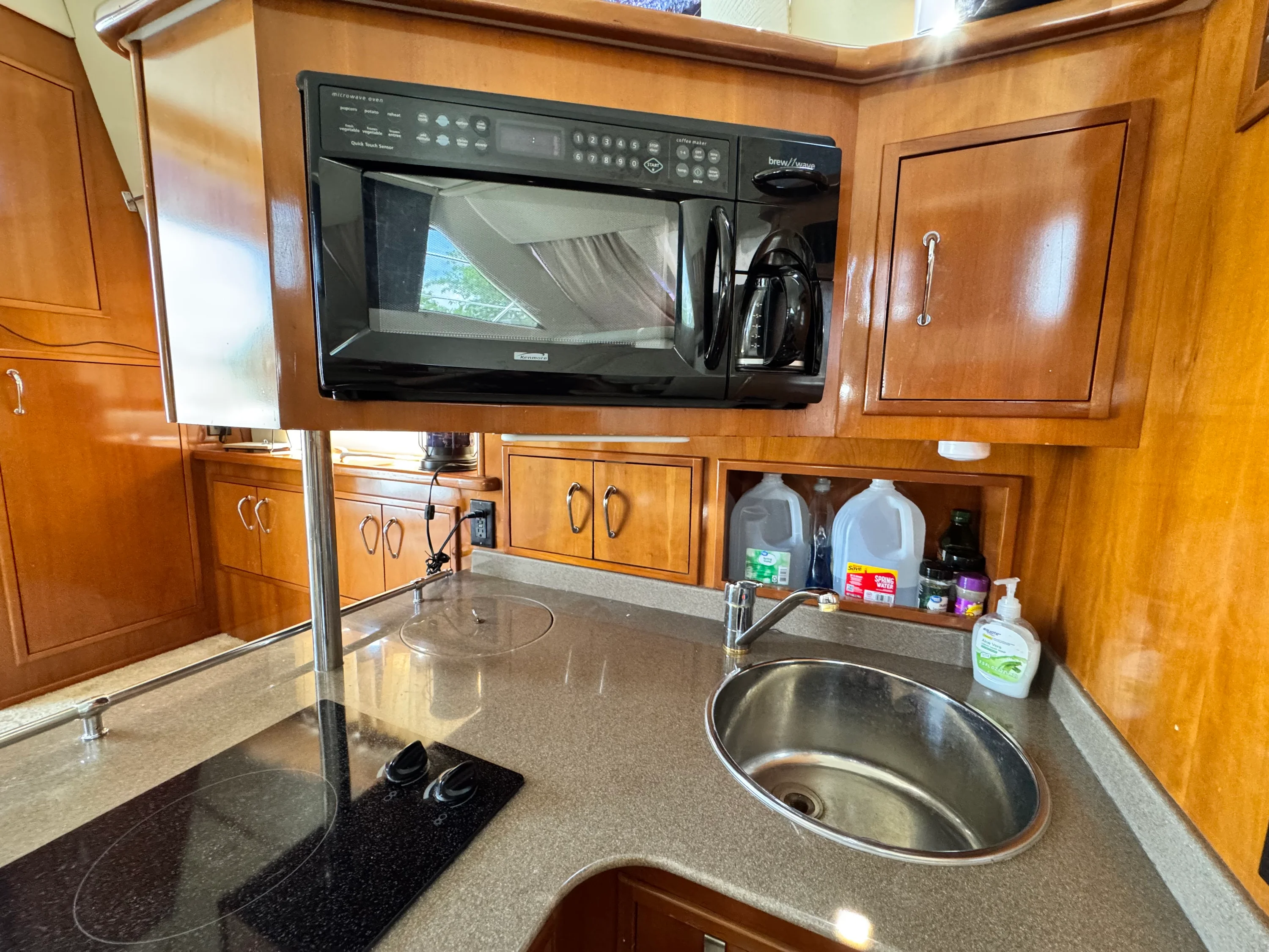 2005 Carver Yachts 33 SUPER SPORT Image Thumbnail #17