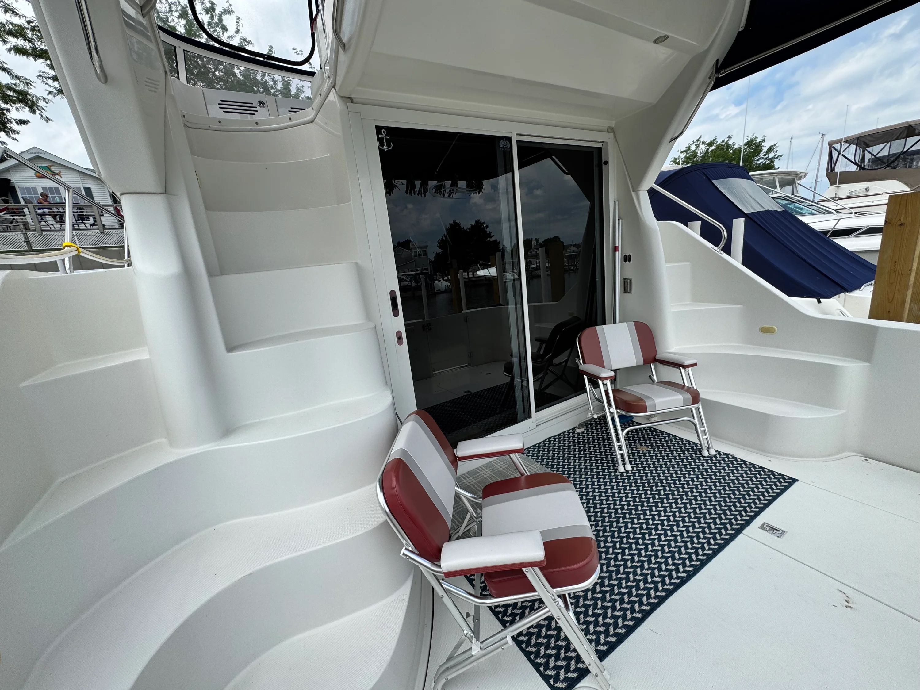 2005 Carver Yachts 33 SUPER SPORT Image Thumbnail #4