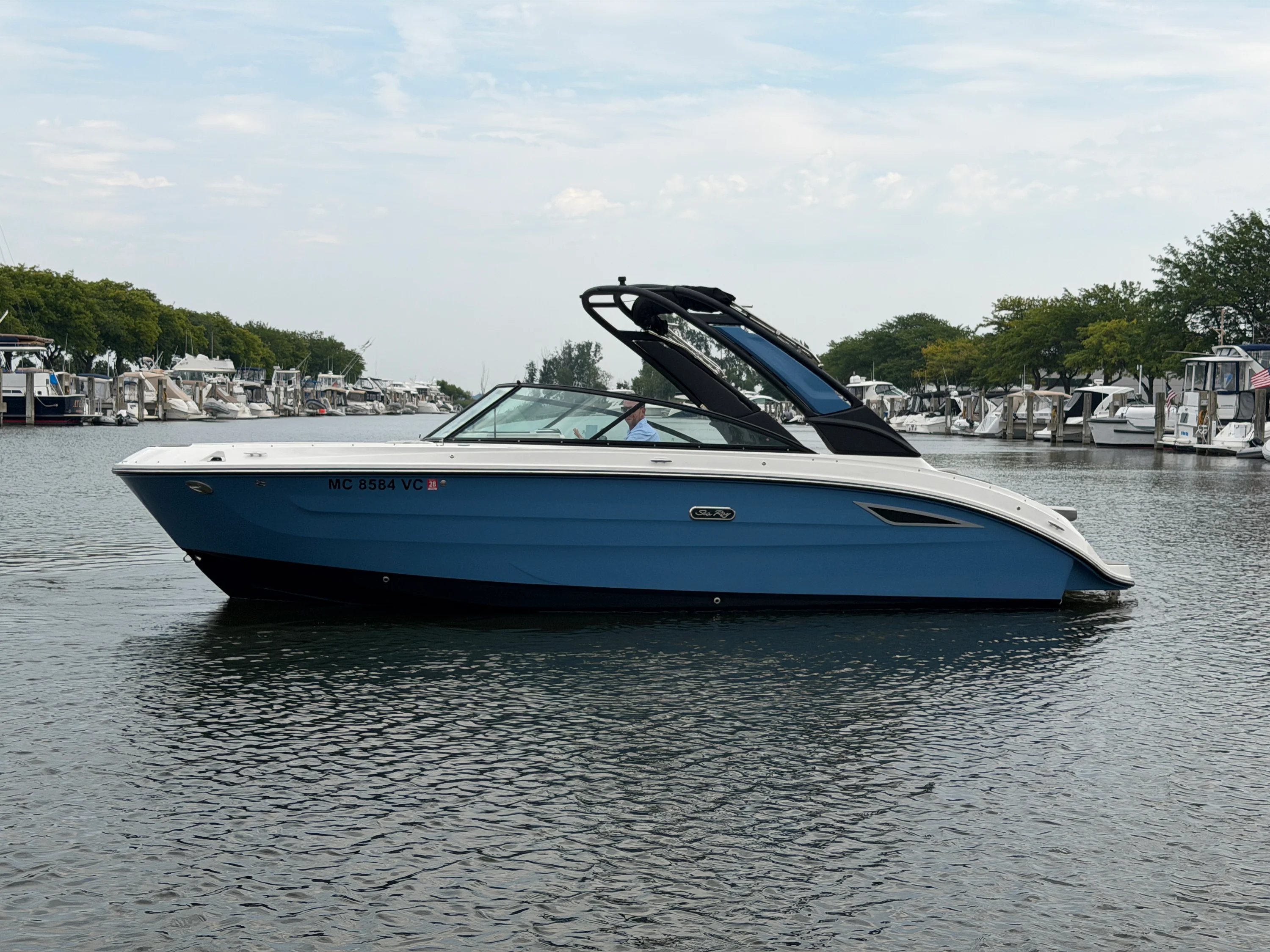 2025 Sea Ray SDX 250 Image Thumbnail #1