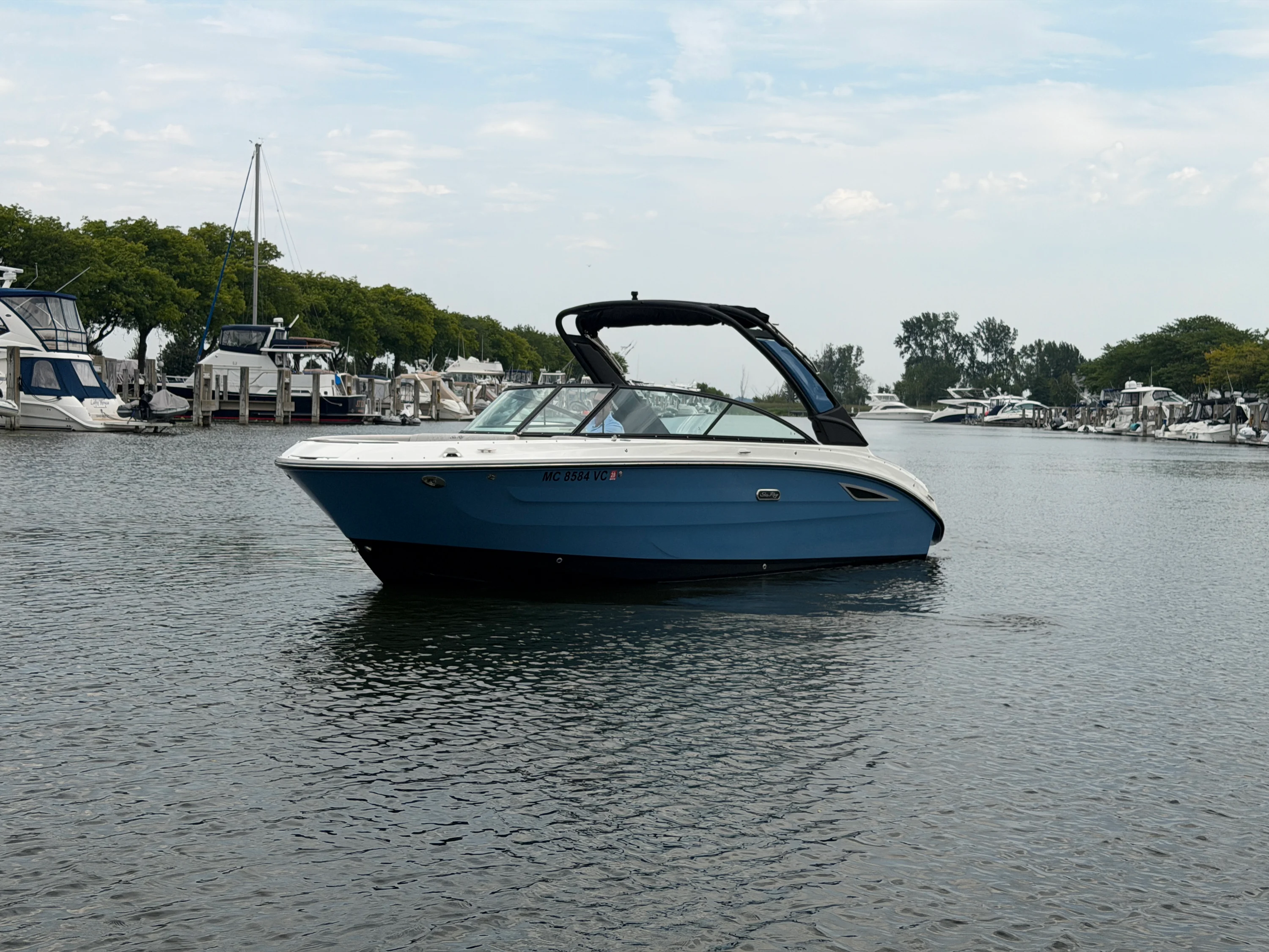 2025 Sea Ray SDX 250 Image Thumbnail #0