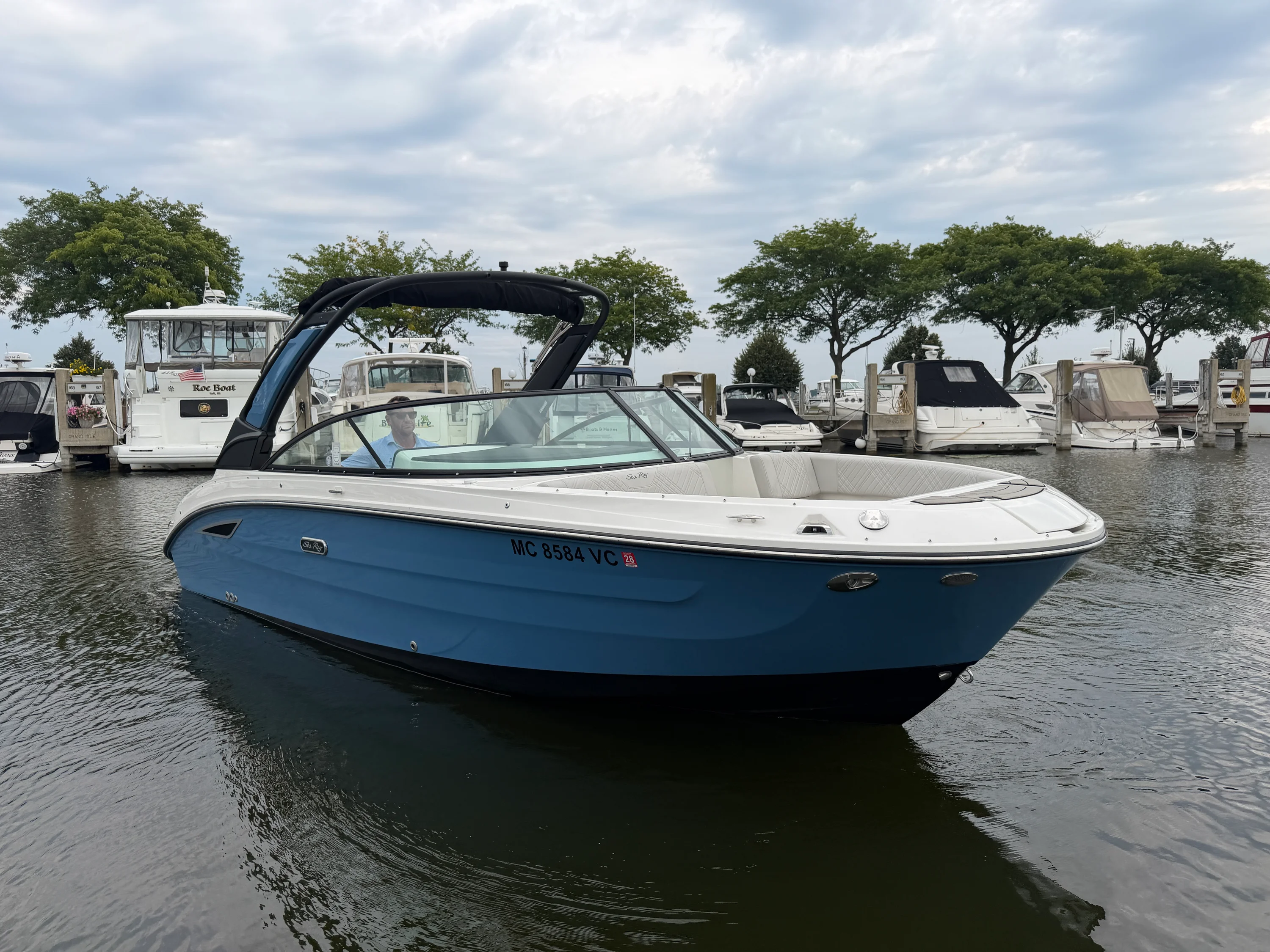 2025 Sea Ray SDX 250 Image Thumbnail #6