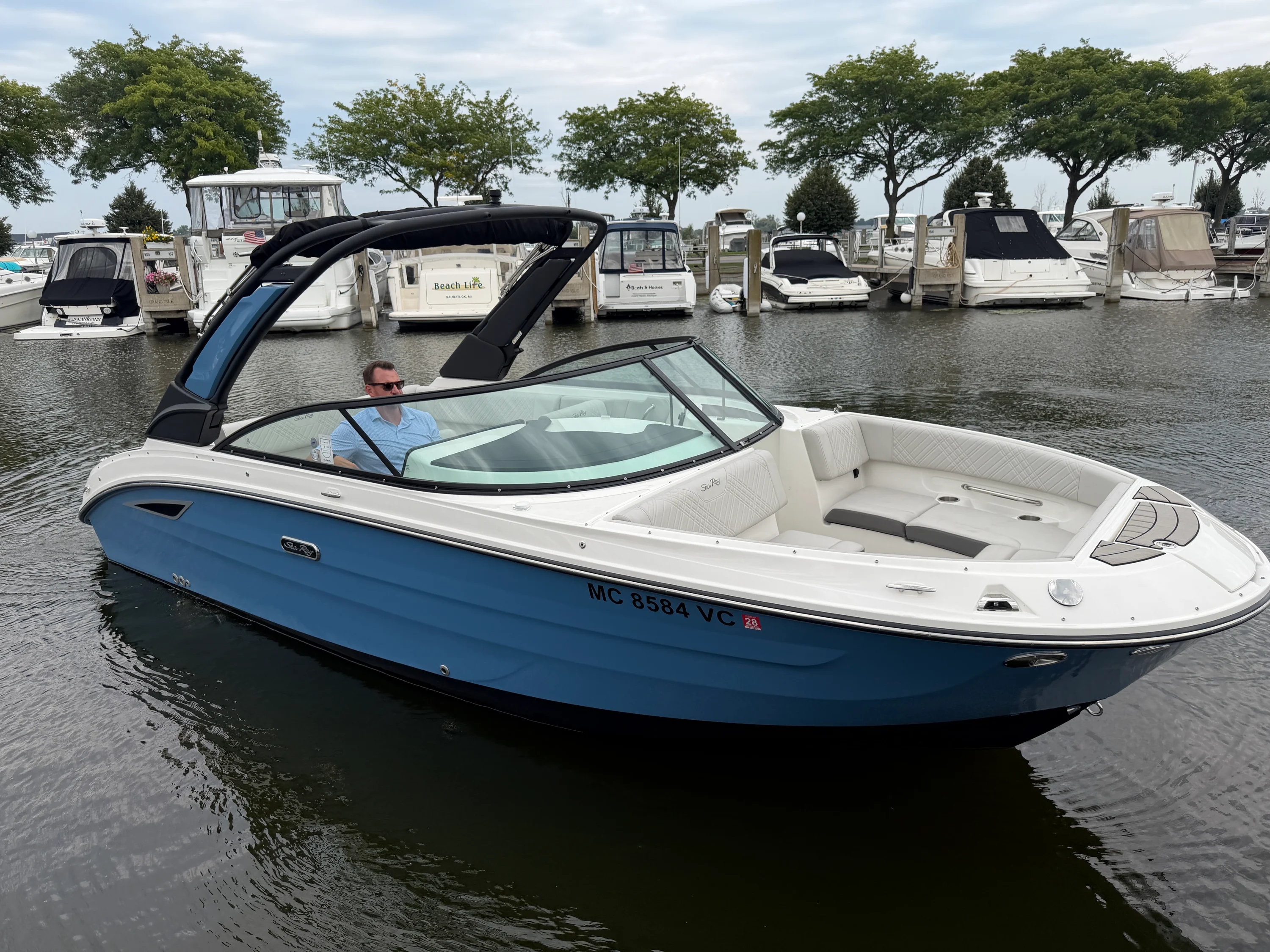2025 Sea Ray SDX 250 Image Thumbnail #7