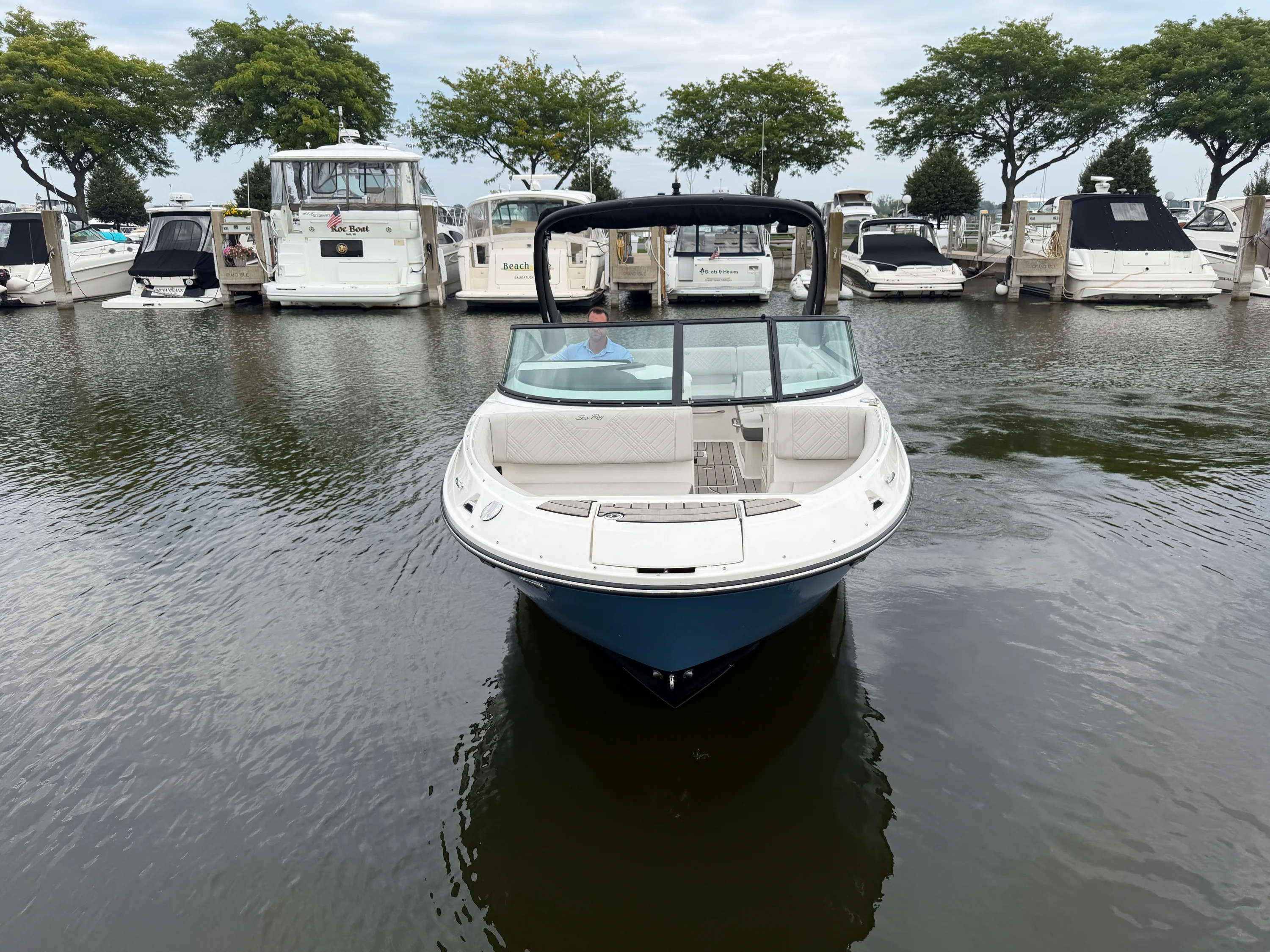 2025 Sea Ray SDX 250 Image Thumbnail #5