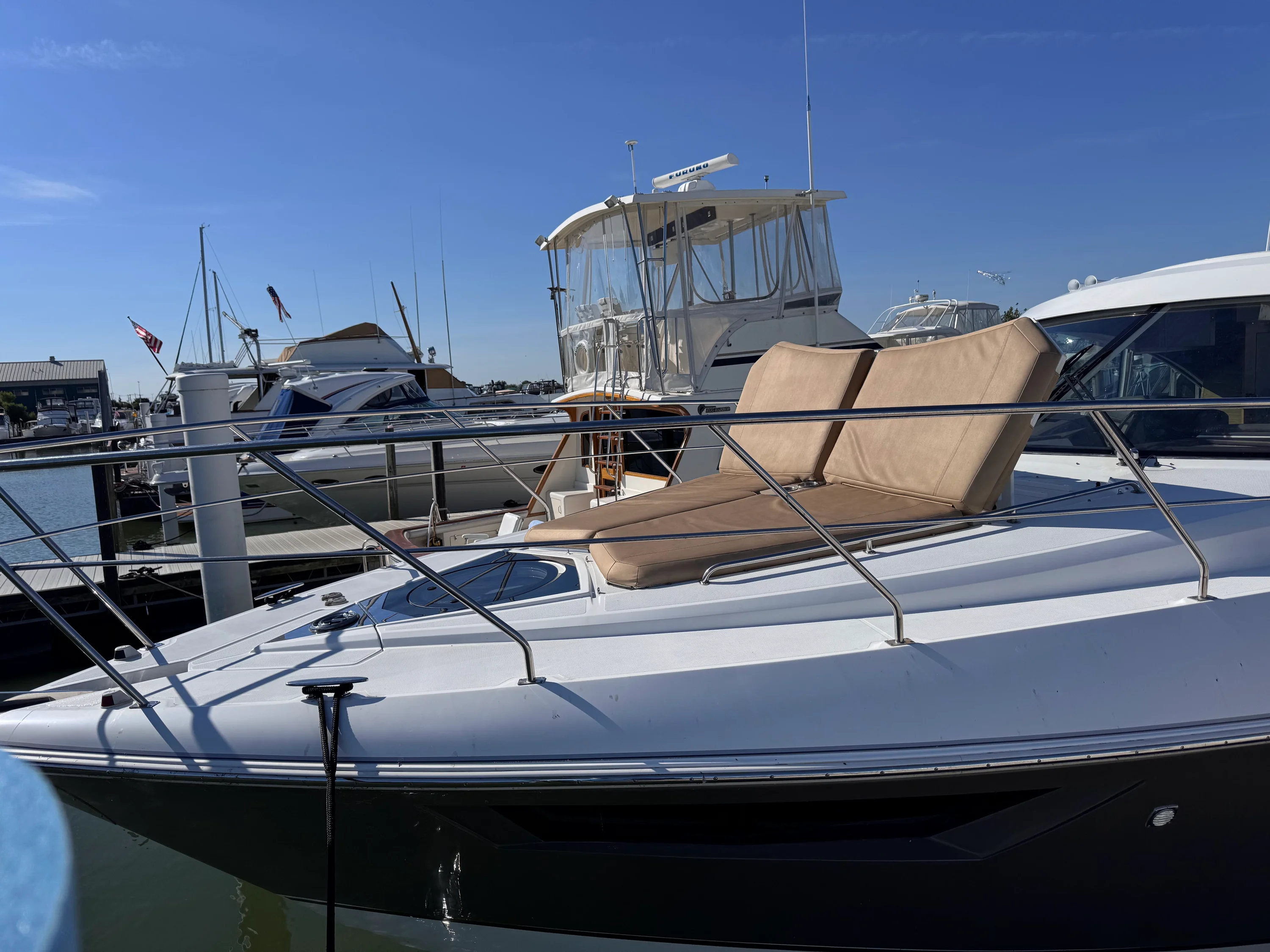 2014 Cruisers Yachts 45 CANTIUS Image Thumbnail #5