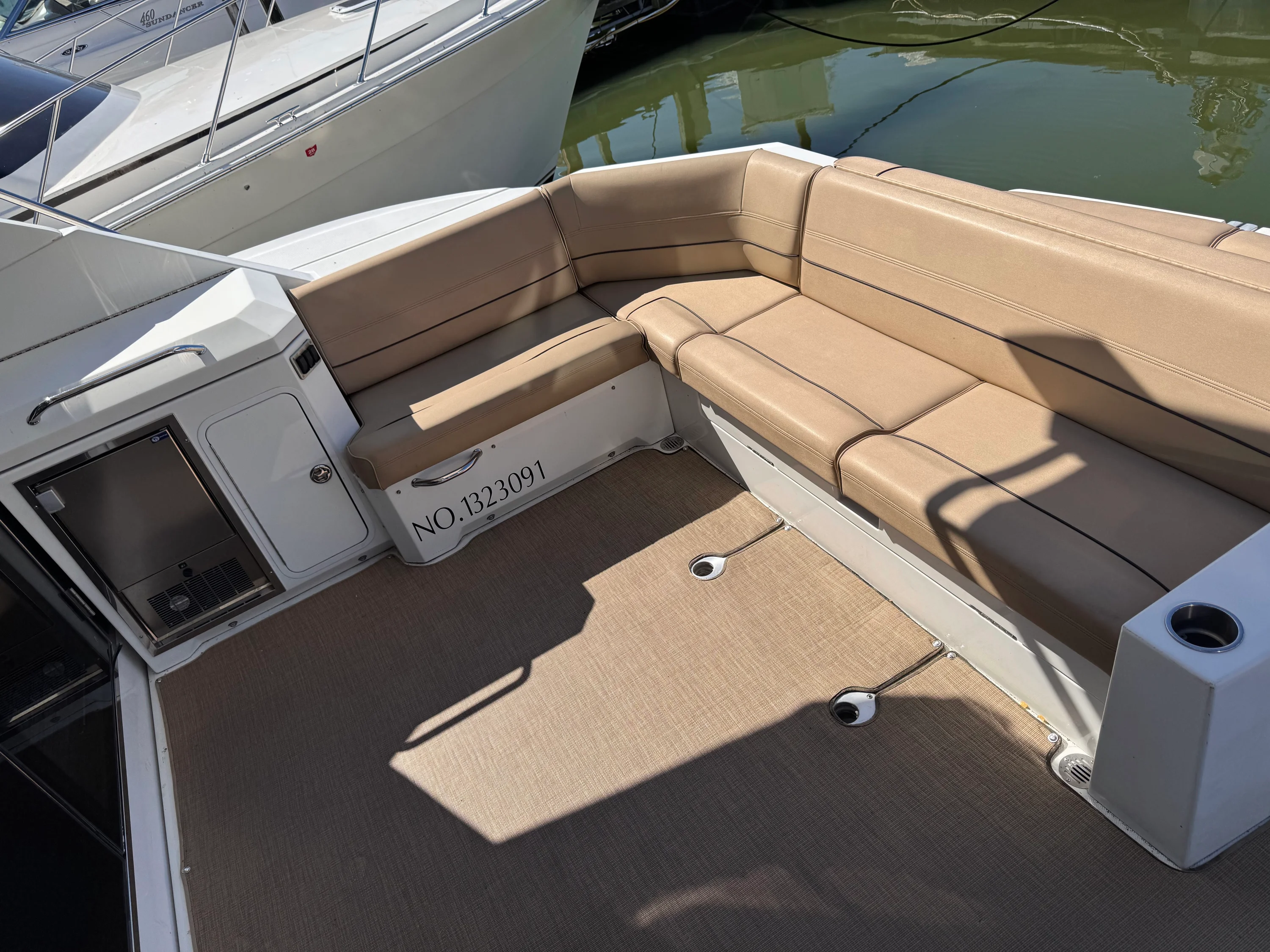 2014 Cruisers Yachts 45 CANTIUS Image Thumbnail #27