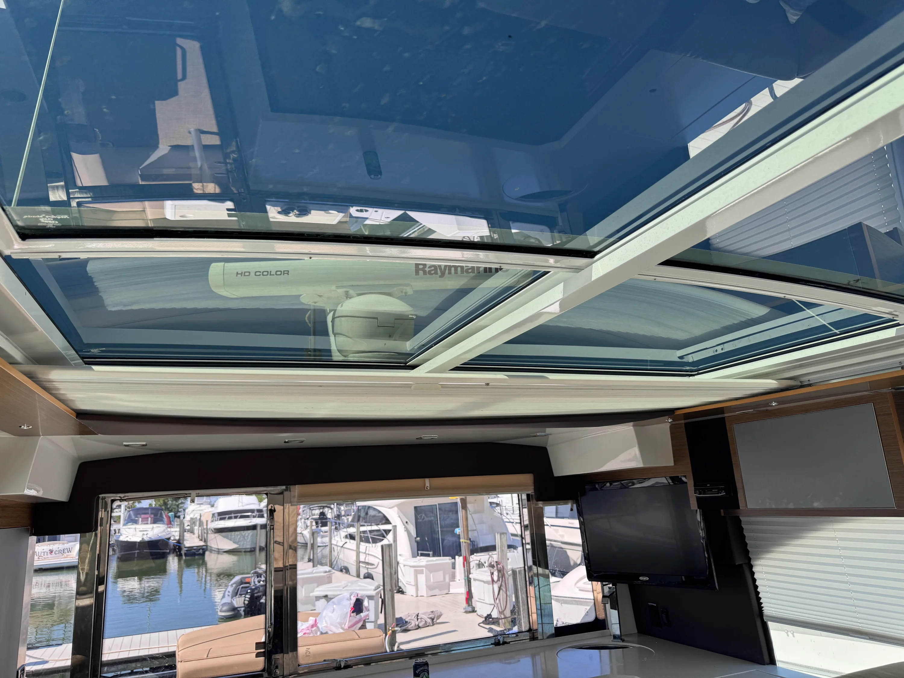 2014 Cruisers Yachts 45 CANTIUS Image Thumbnail #33