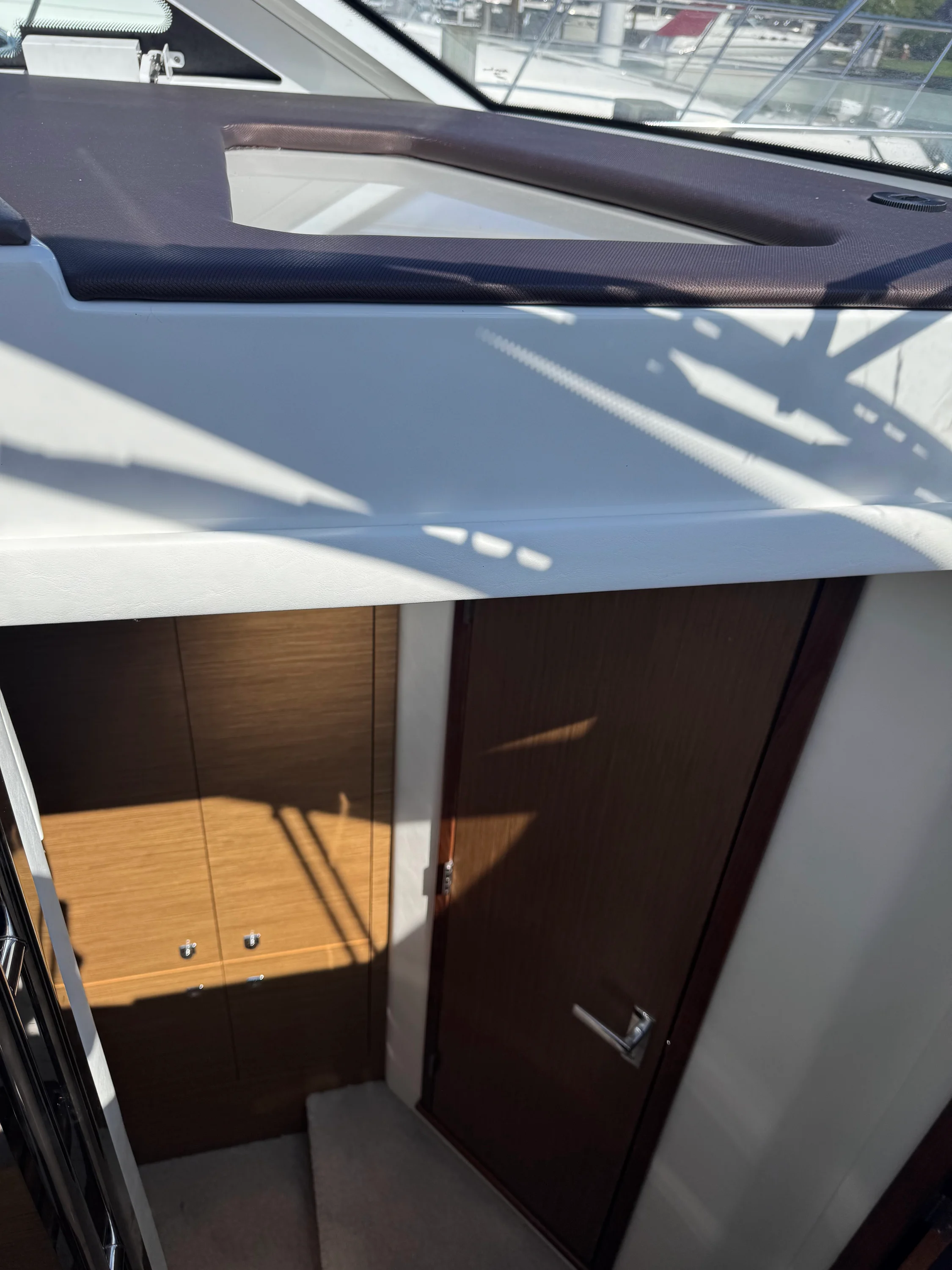 2014 Cruisers Yachts 45 CANTIUS Image Thumbnail #37
