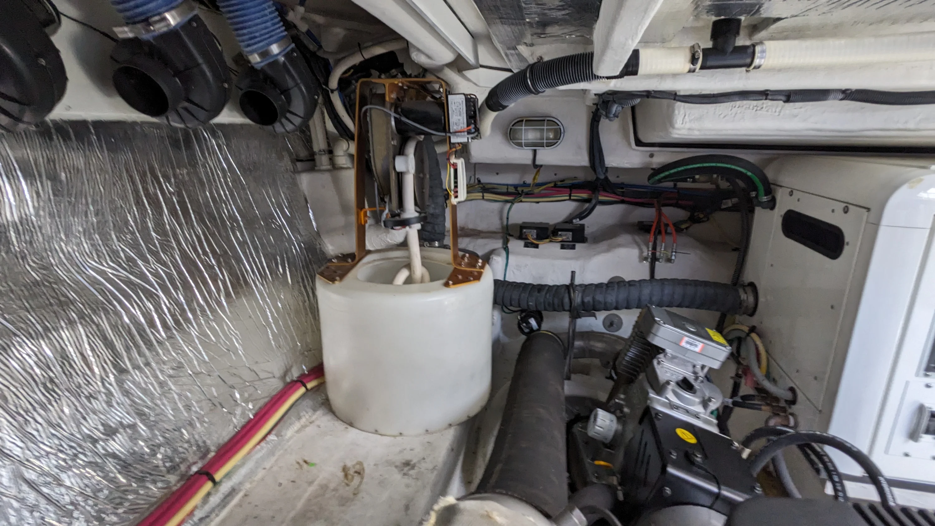 2014 Cruisers Yachts 45 CANTIUS Image Thumbnail #56