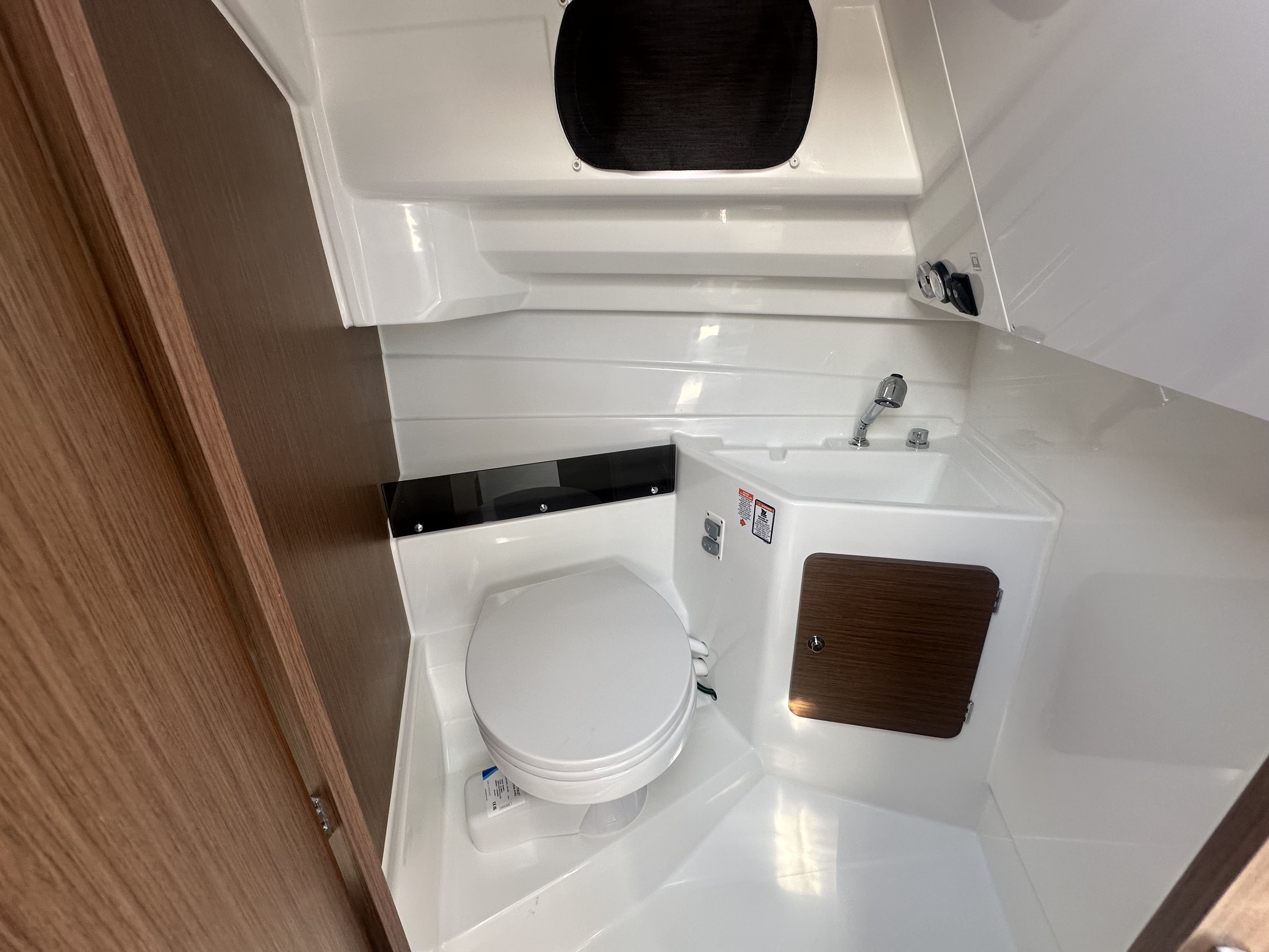 2024 Beneteau 8 OB Image Thumbnail #15