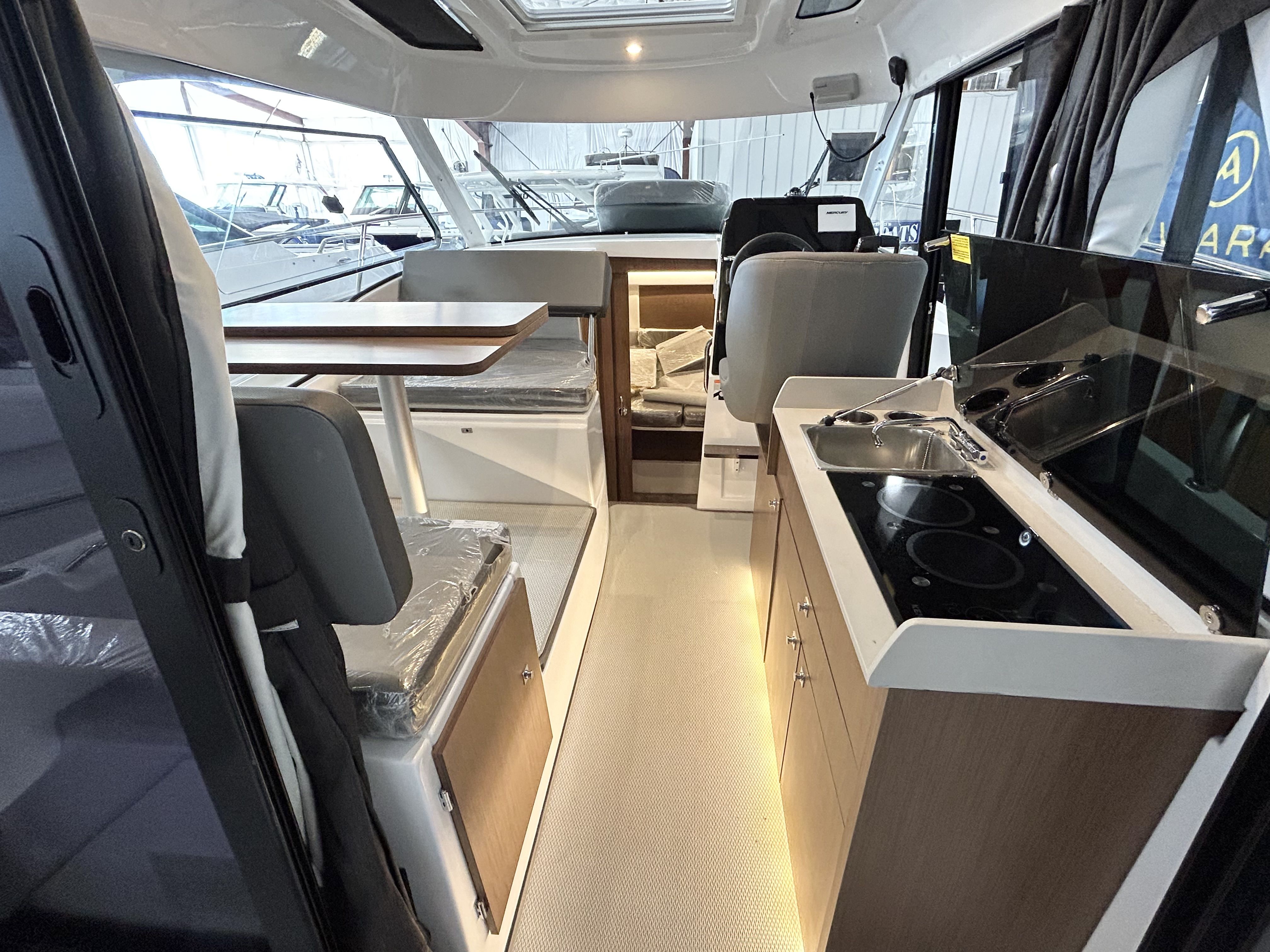 2024 Beneteau
                                                             9 OB Image Thumbnail #10