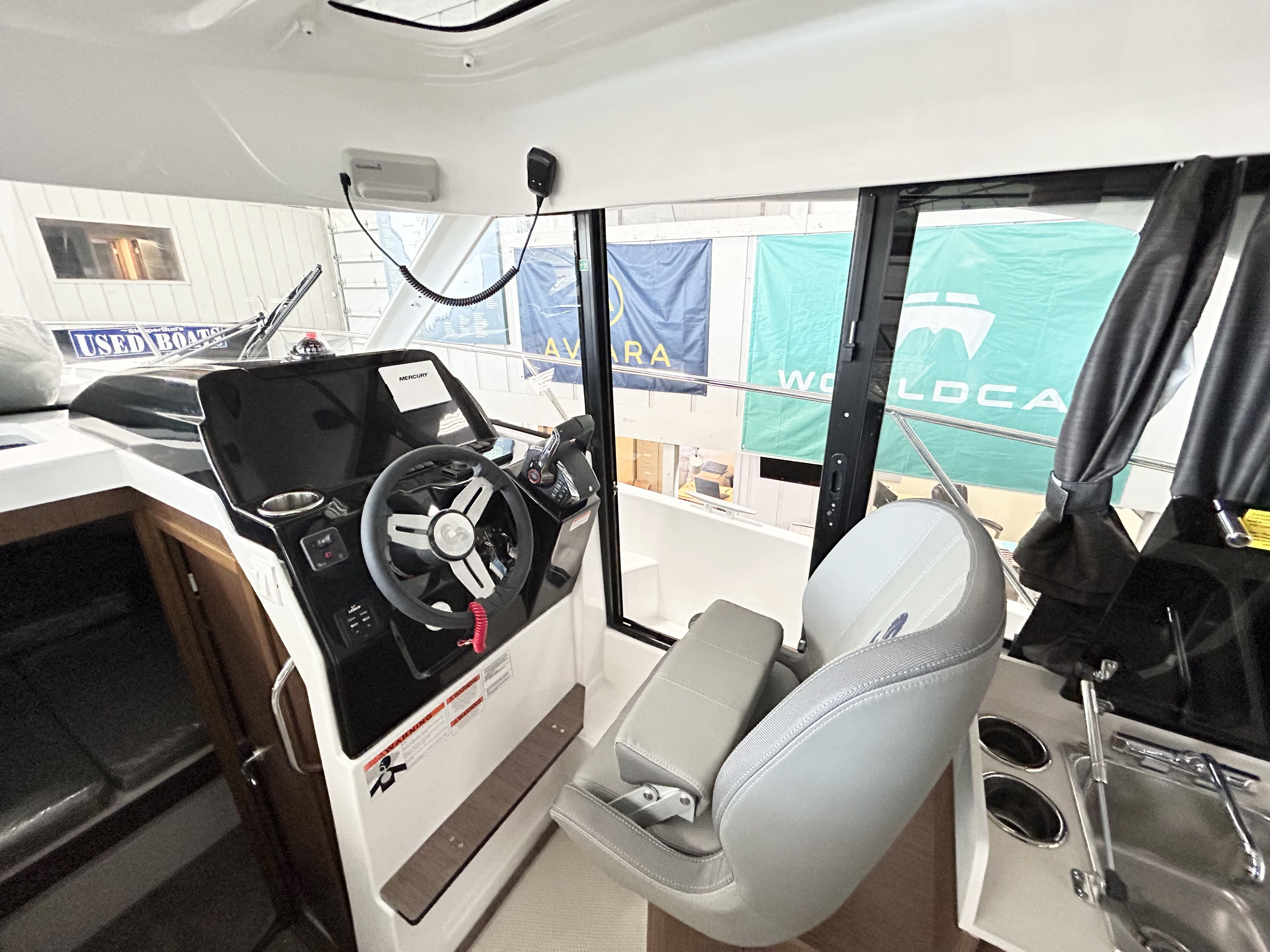 2024 Beneteau
                                                             9 OB Image Thumbnail #14
