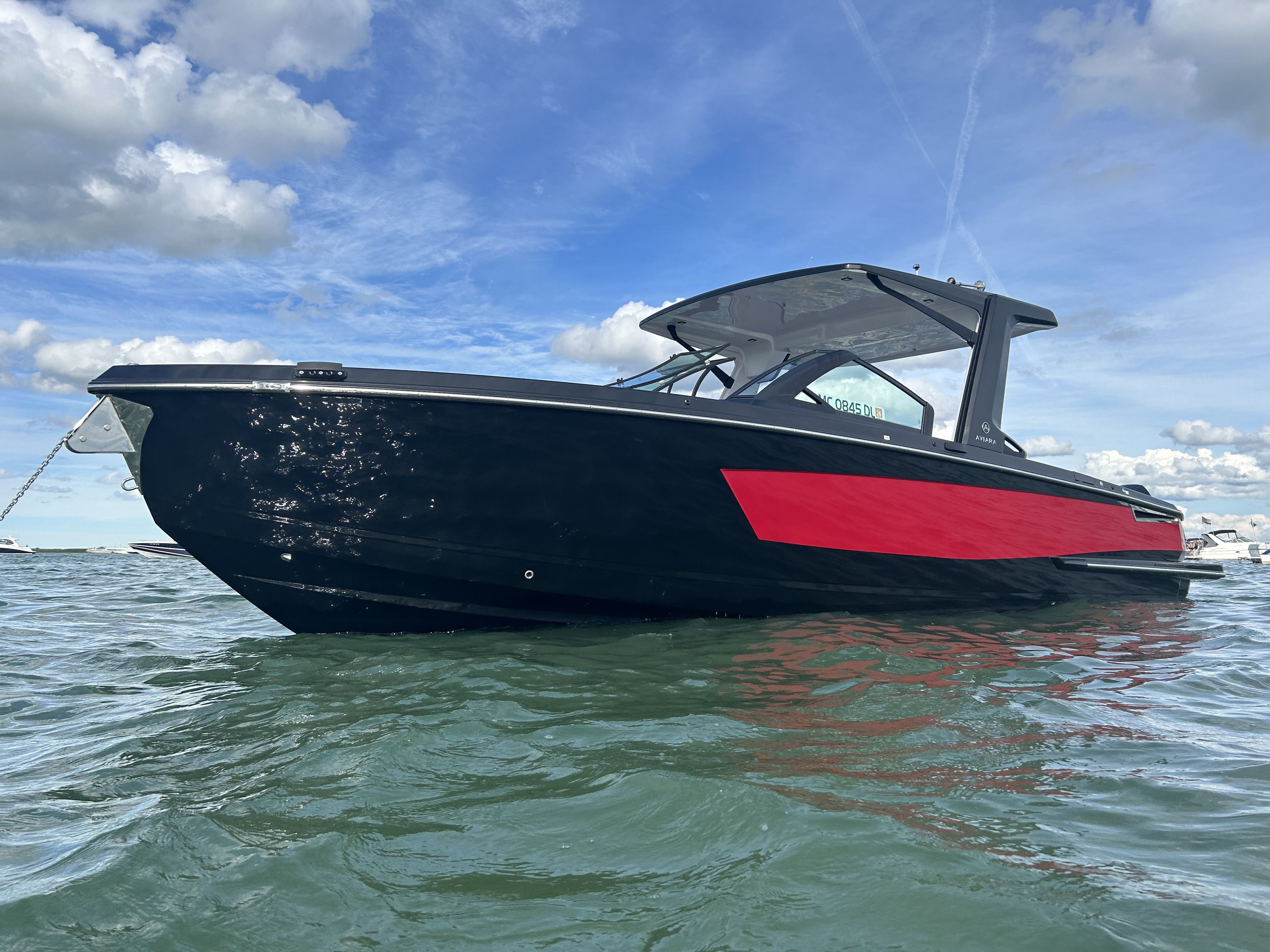 2024 Aviara
                                                             AV32 Outboard Image Thumbnail #0