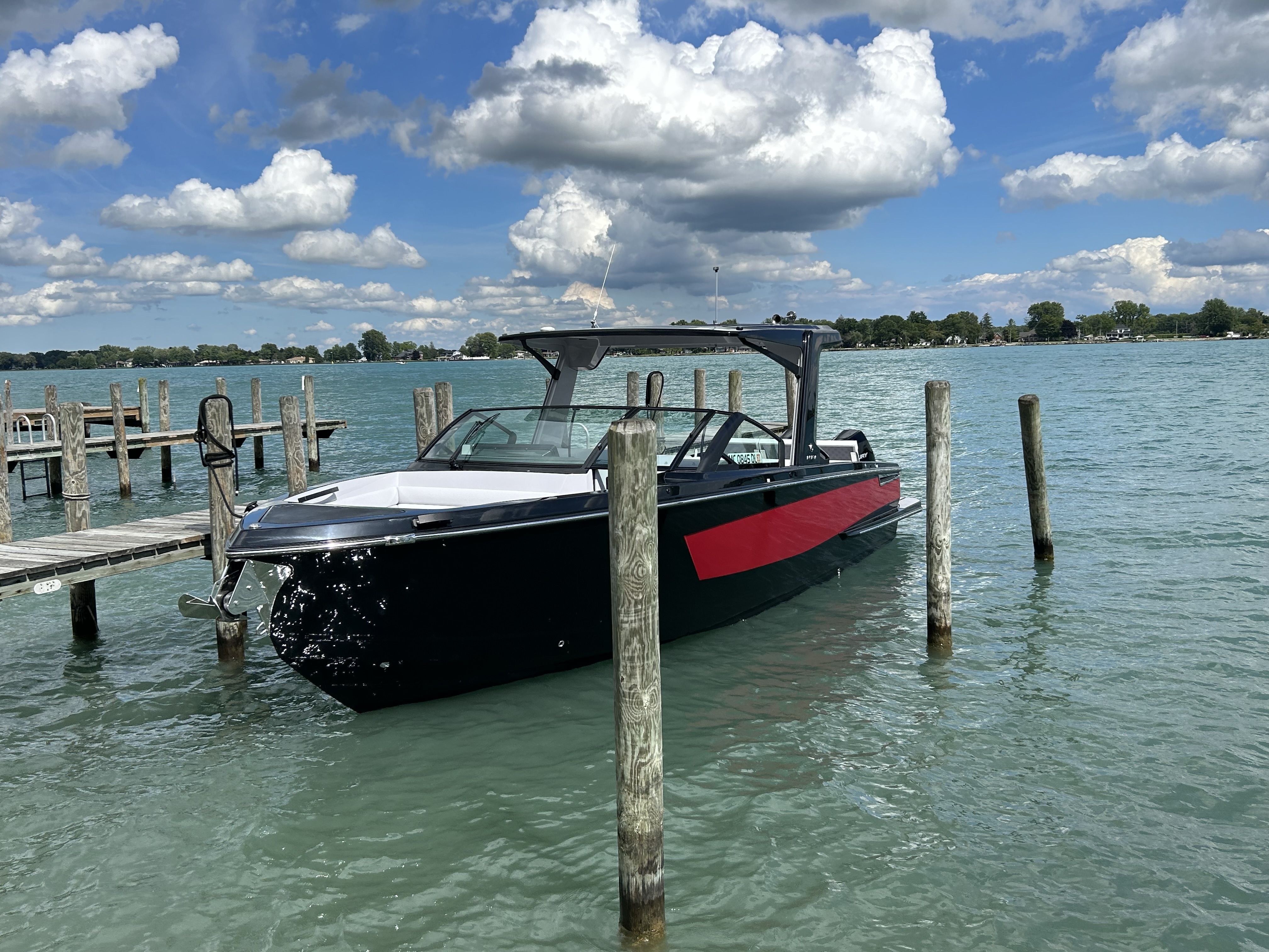 2024 Aviara AV32 Outboard Image Thumbnail #2