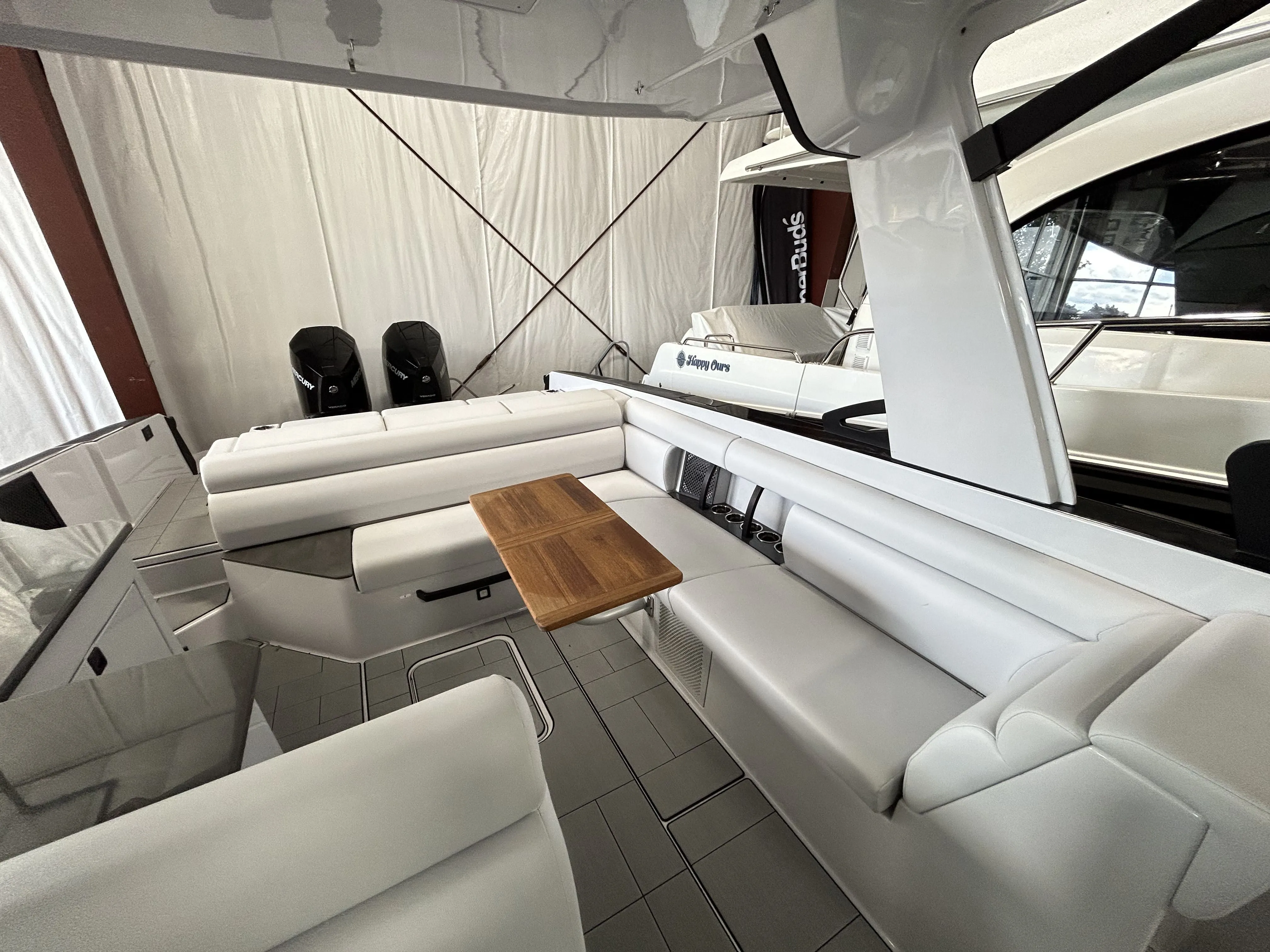 2024 Aviara AV32 Outboard Image Thumbnail #13