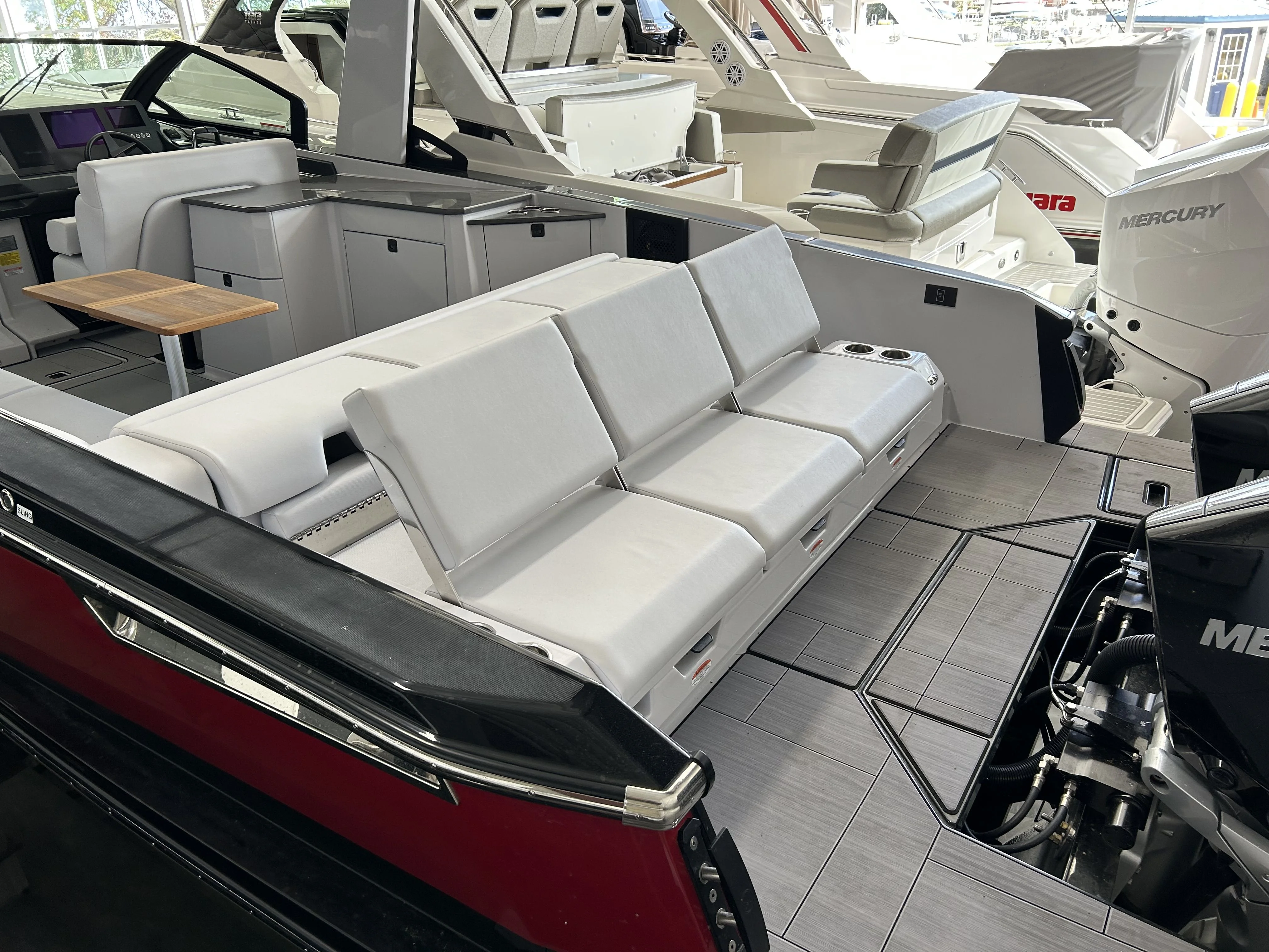 2024 Aviara AV32 Outboard Image Thumbnail #23