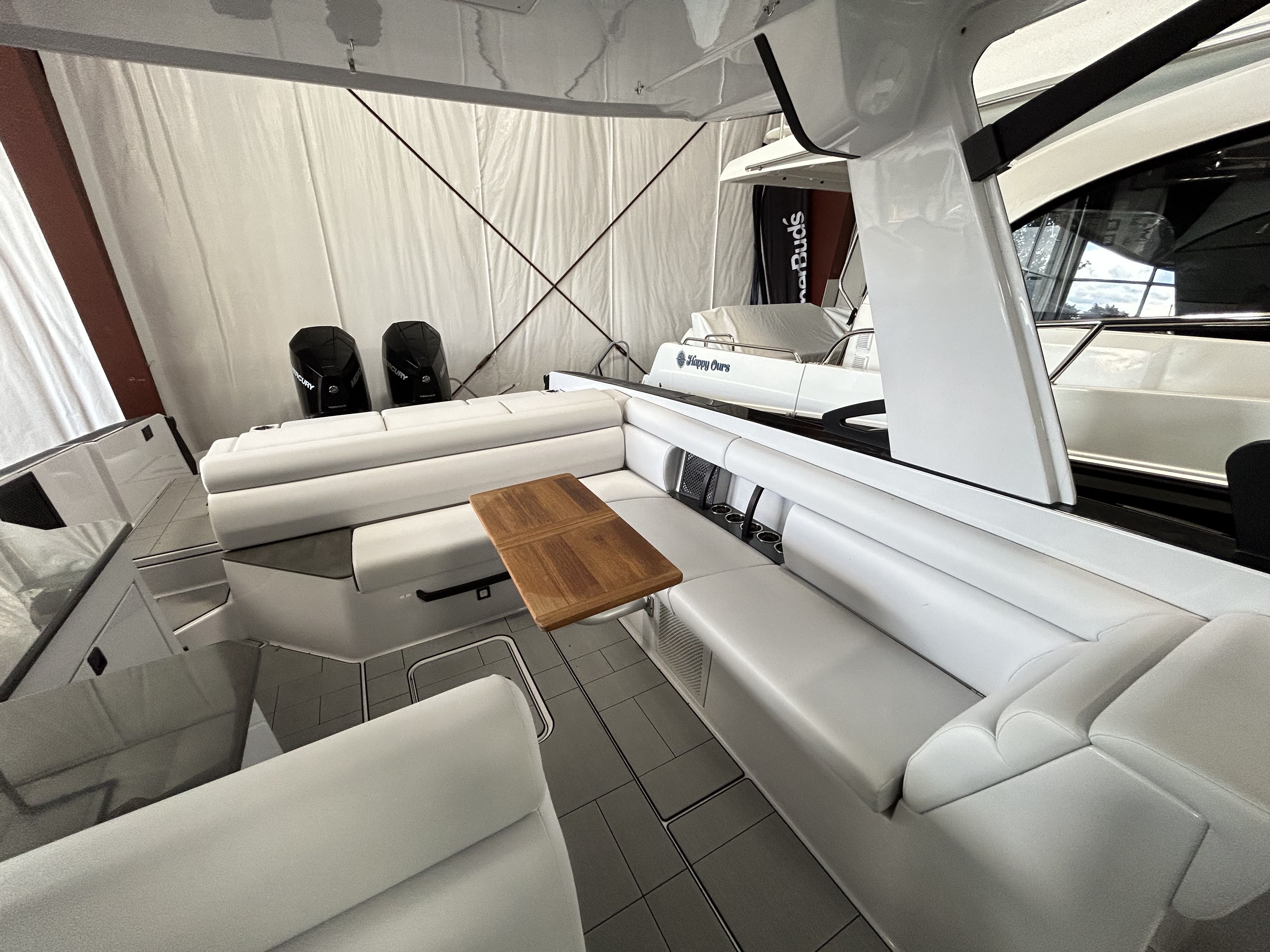 2024 Aviara AV32 Outboard Image Thumbnail #13