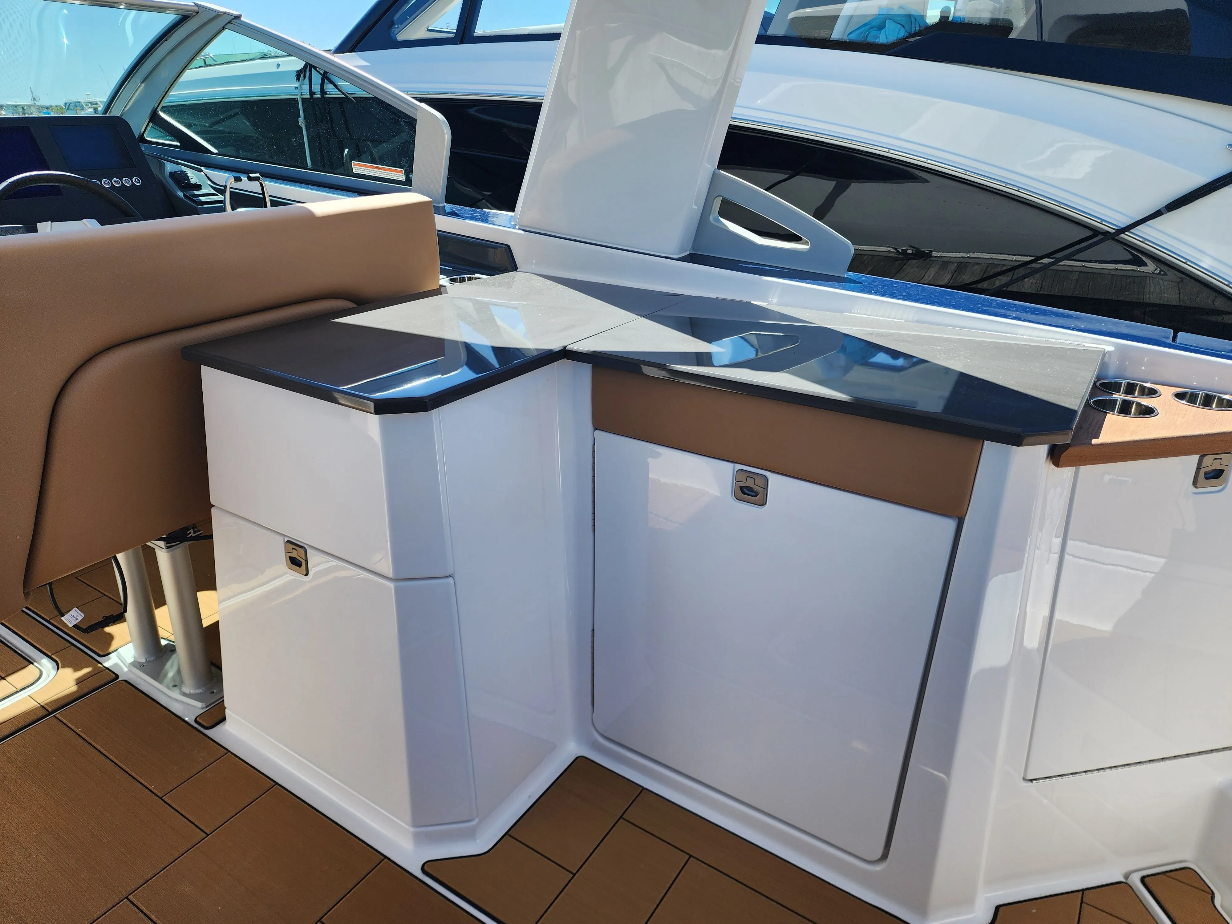 2024 Aviara AV32 Image Thumbnail #20