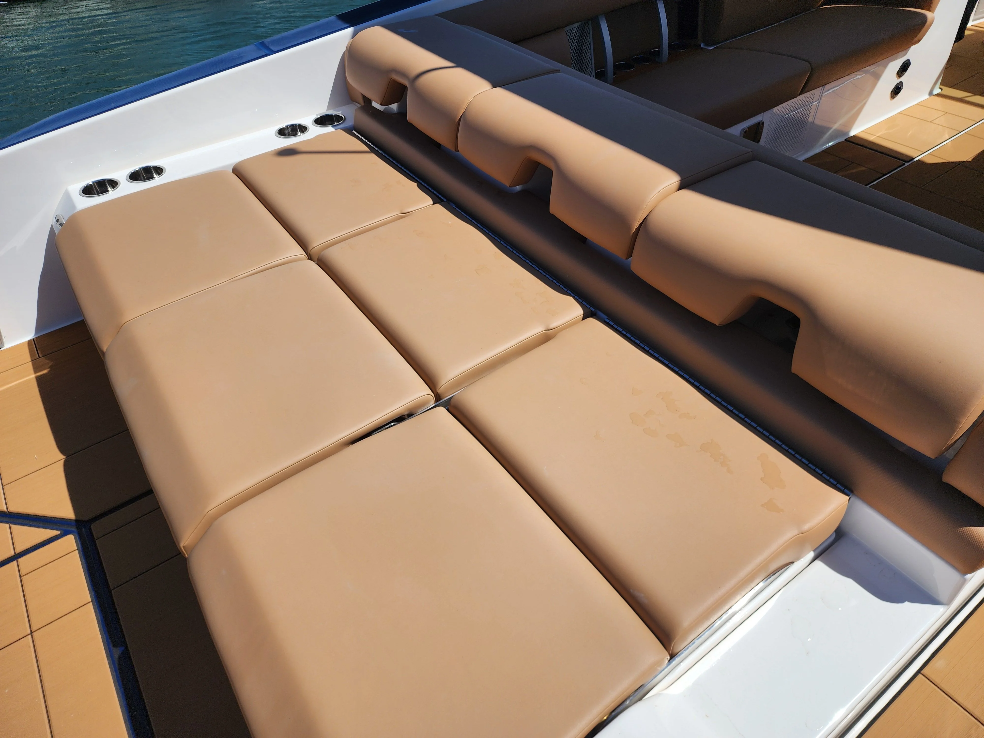 2024 Aviara AV32 Image Thumbnail #12