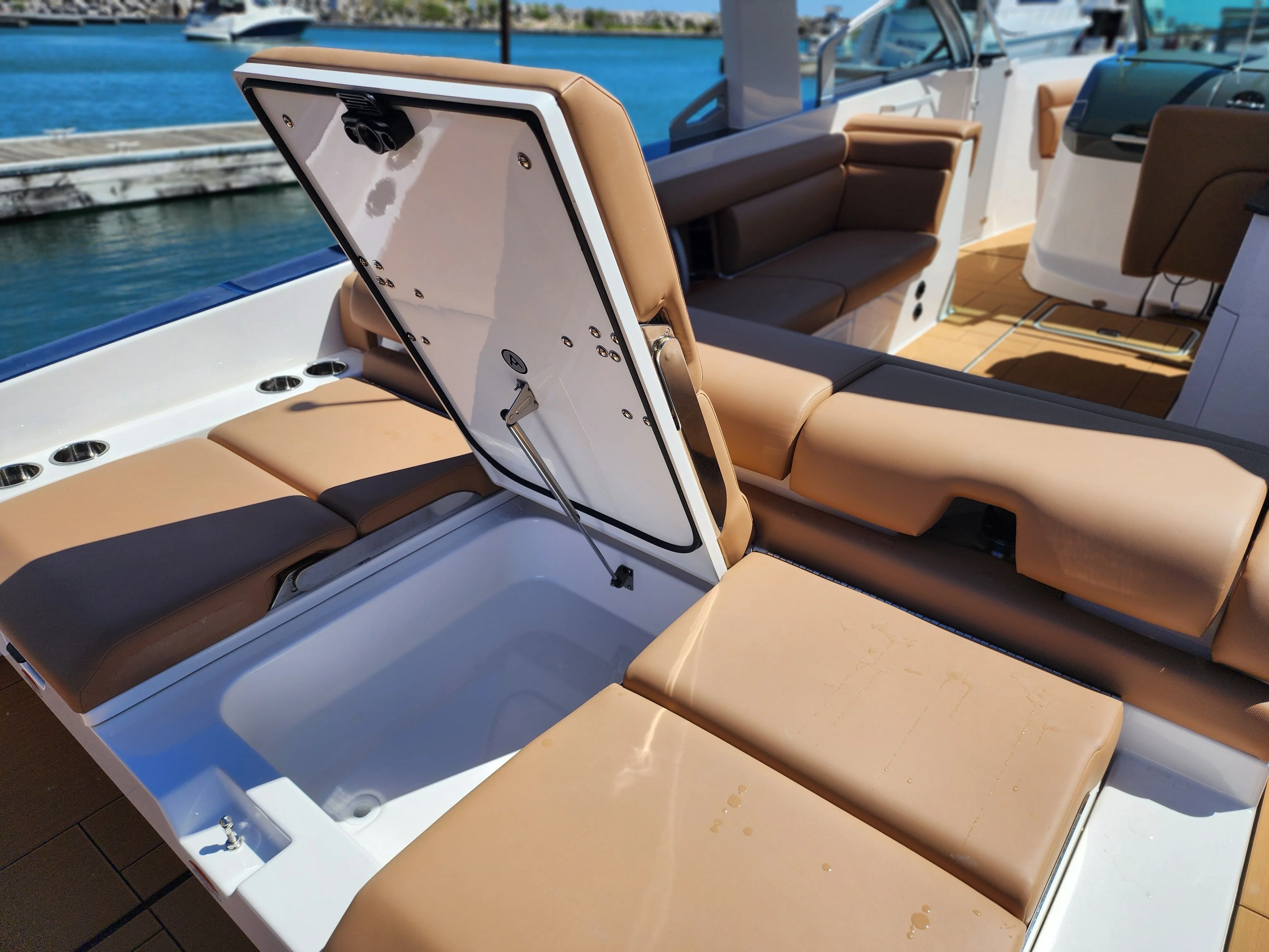 2024 Aviara AV32 Image Thumbnail #15