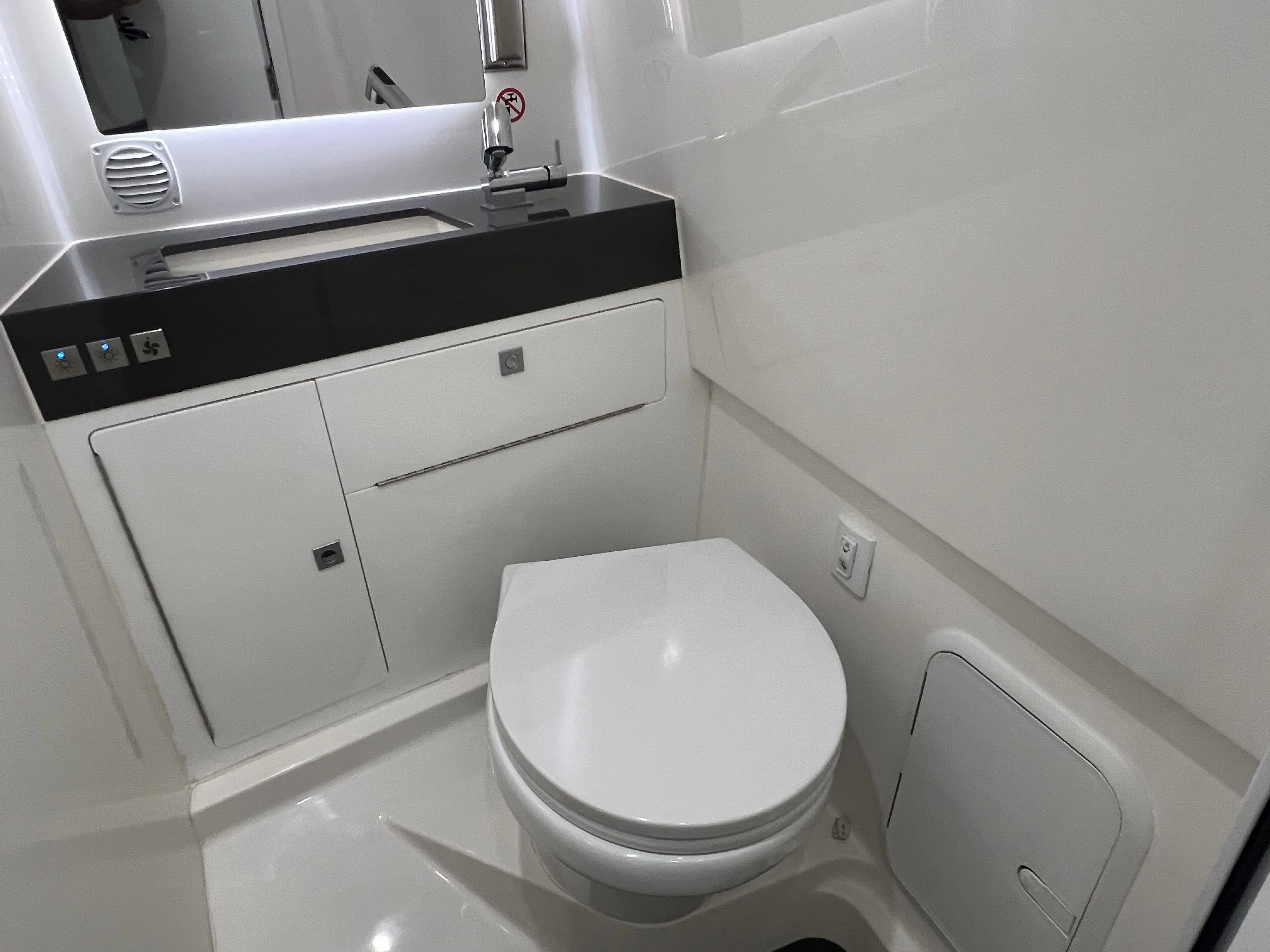 2023 Aviara AV36 Image Thumbnail #22