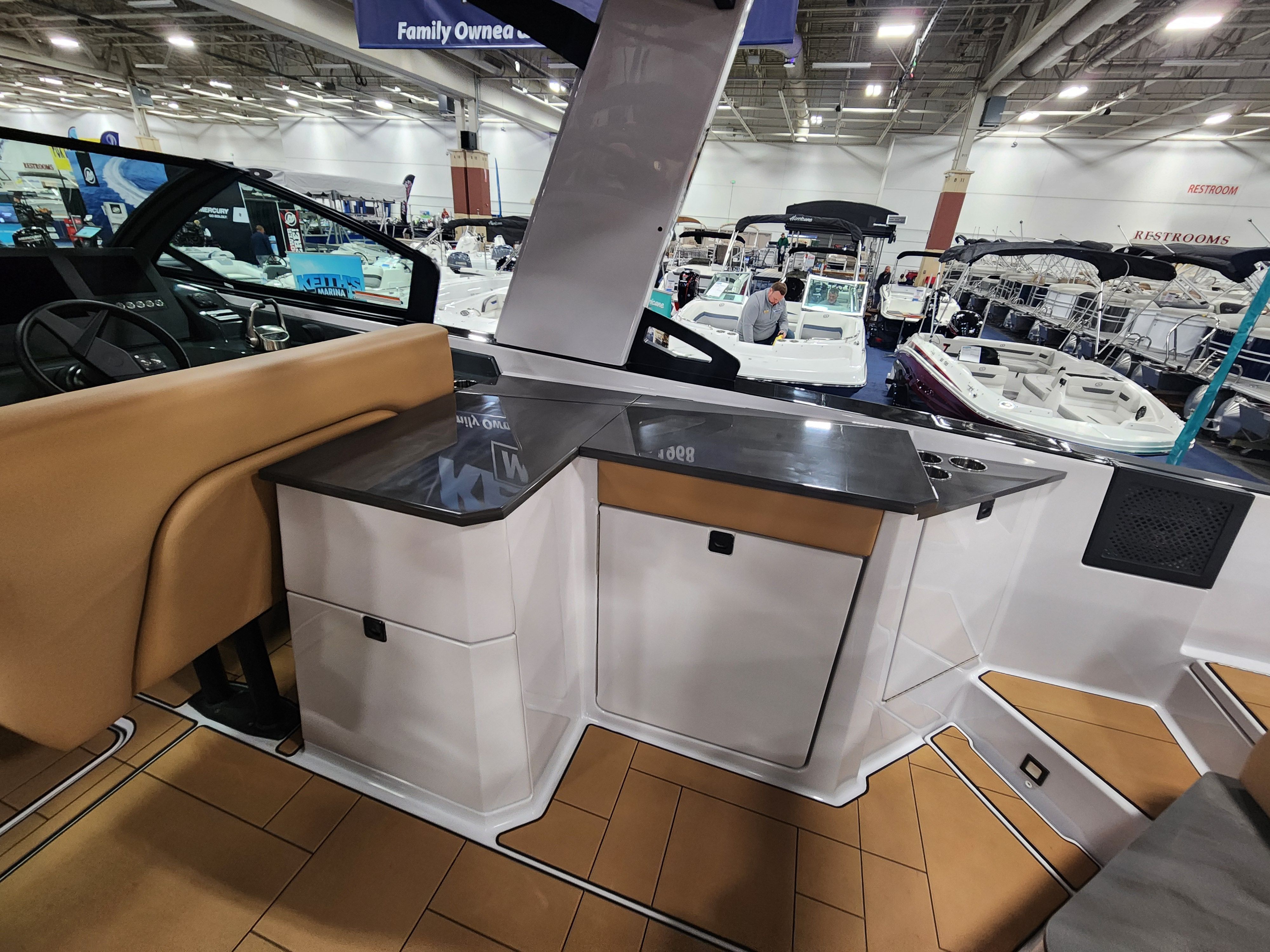 2024 Aviara AV32 Image Thumbnail #8