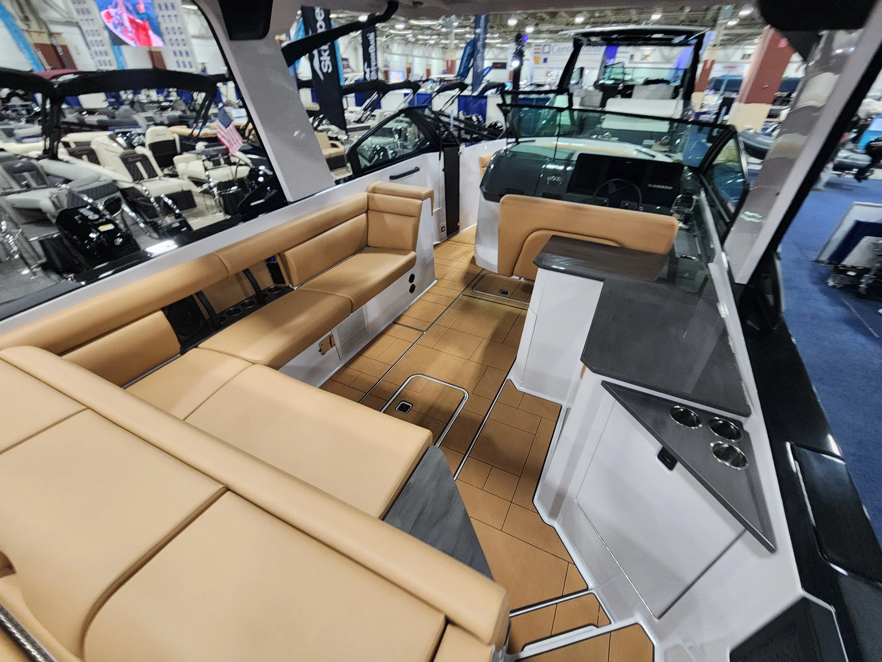 2024 Aviara AV32 Image Thumbnail #12