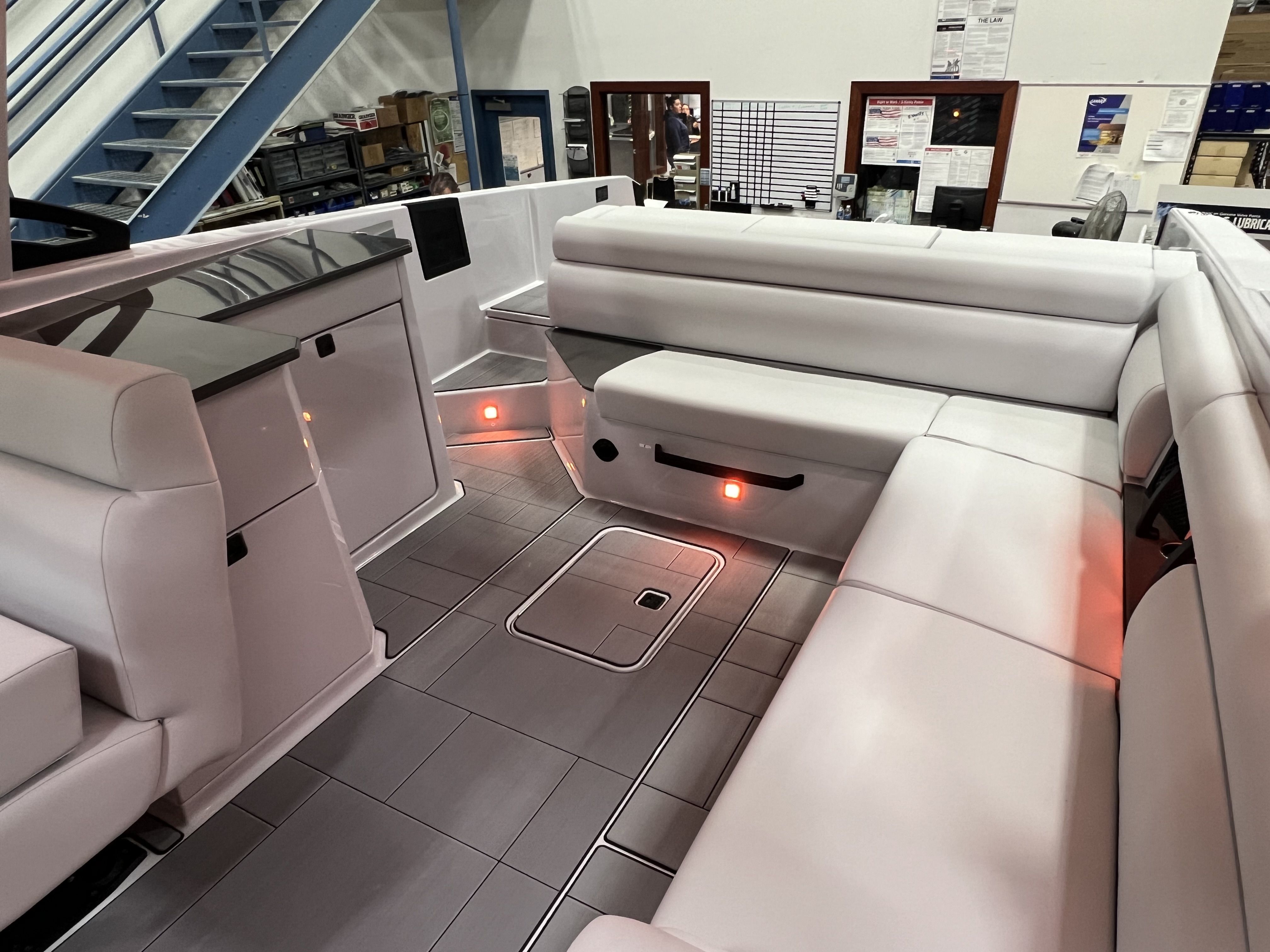 2024 Aviara AV32 Image Thumbnail #11