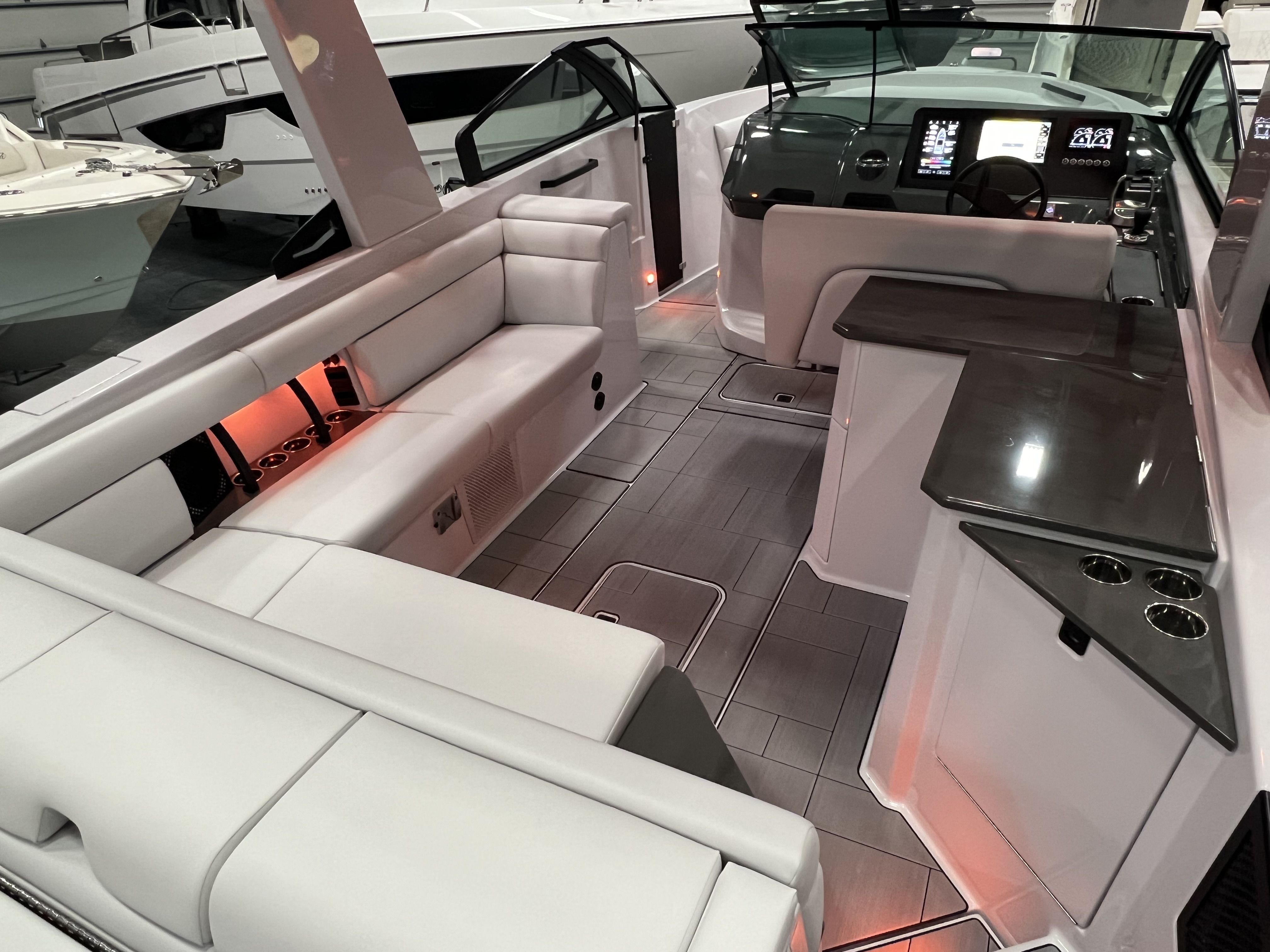 2024 Aviara AV32 Image Thumbnail #12