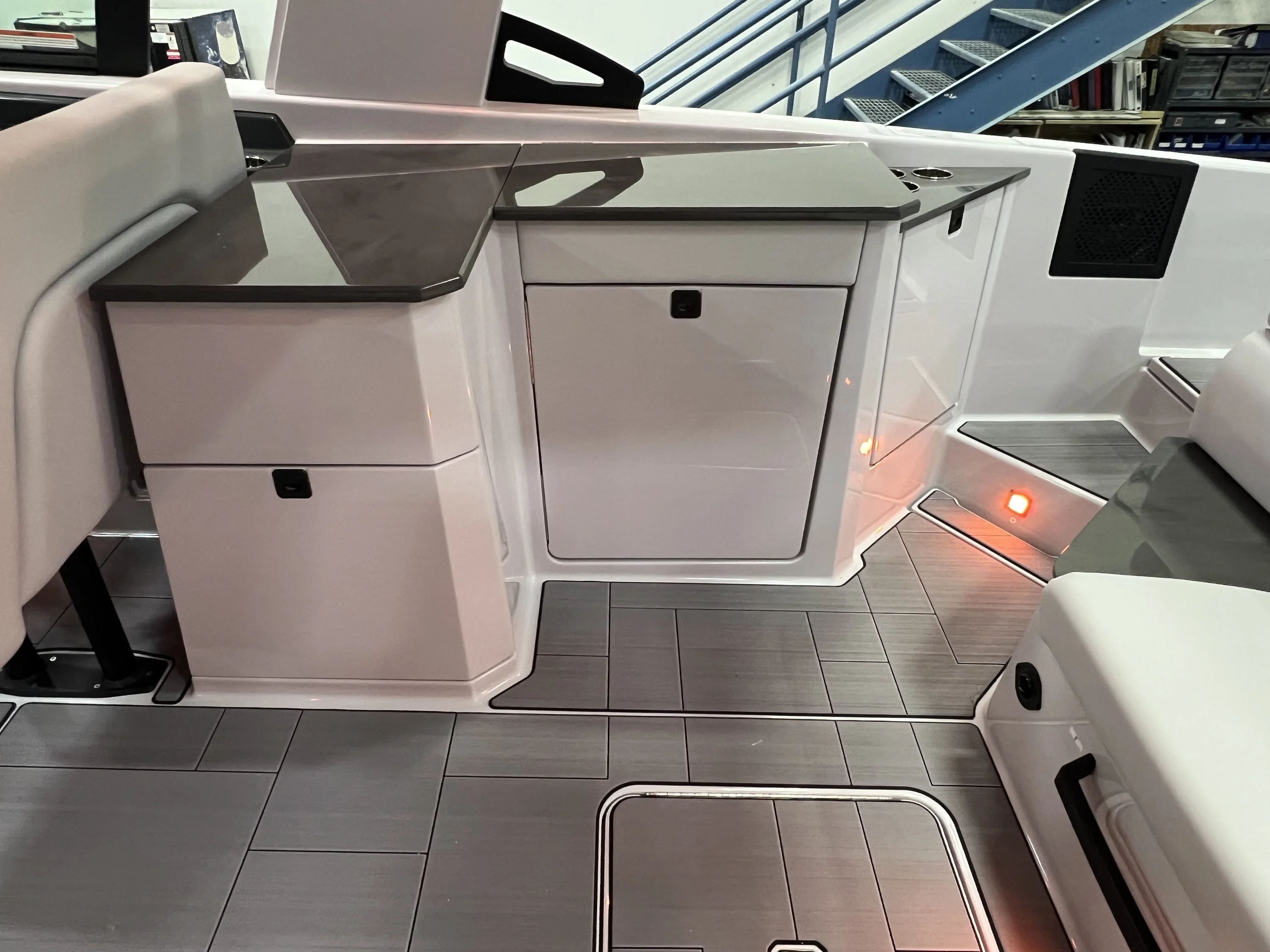 2024 Aviara AV32 Image Thumbnail #13