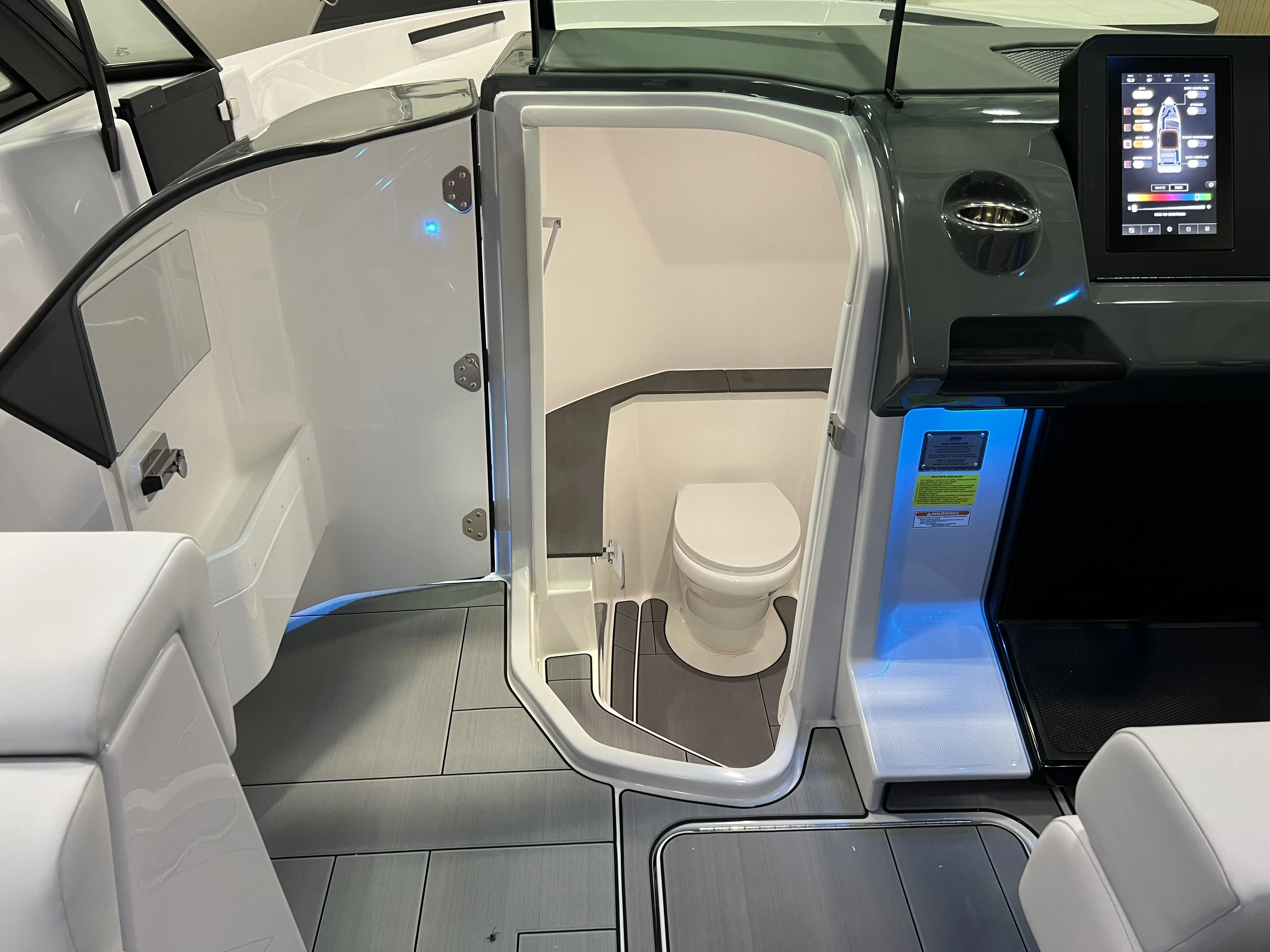 2024 Aviara AV32 Image Thumbnail #29