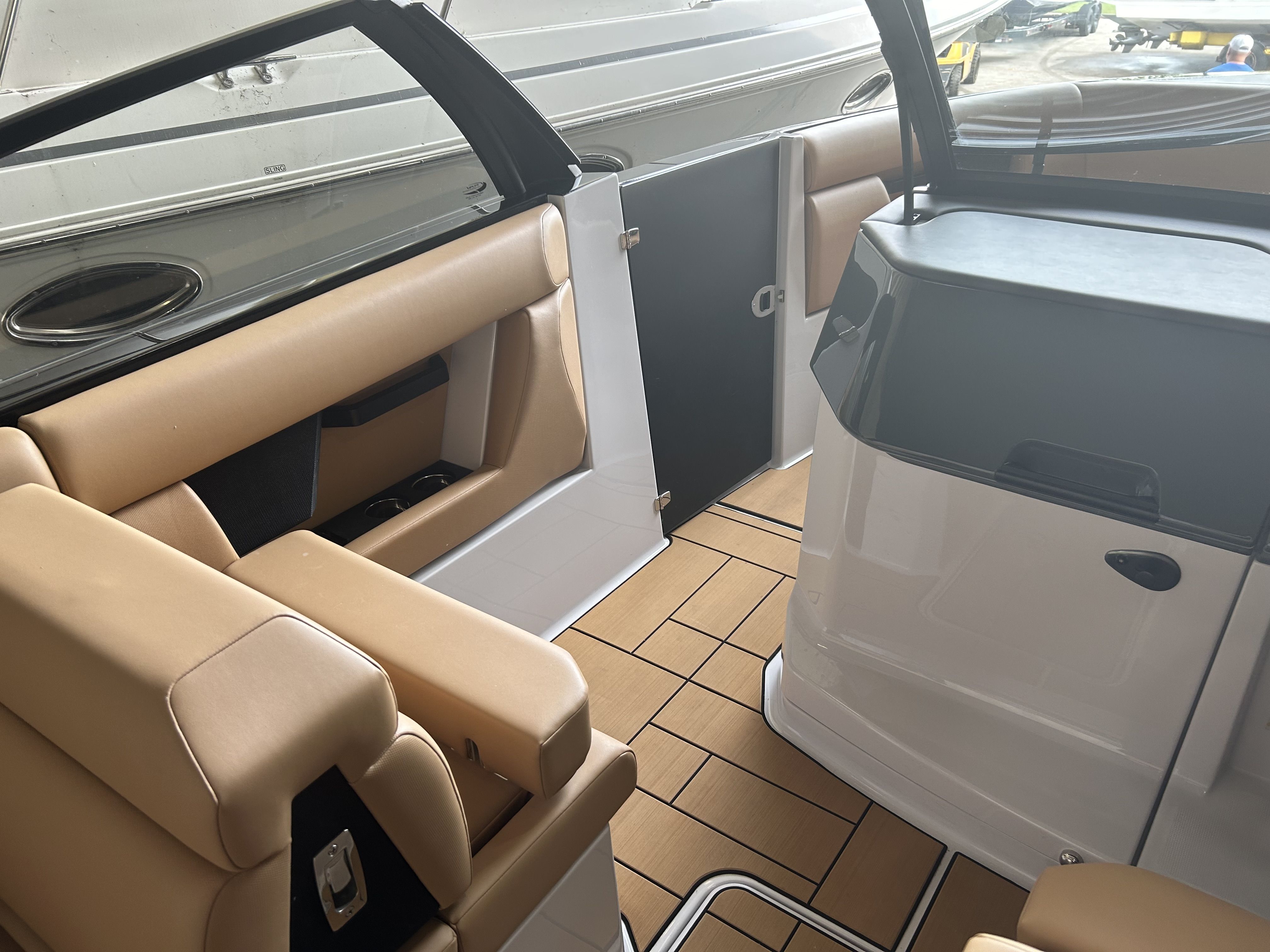 2024 Aviara
                                                             AV28 Surf Image Thumbnail #7