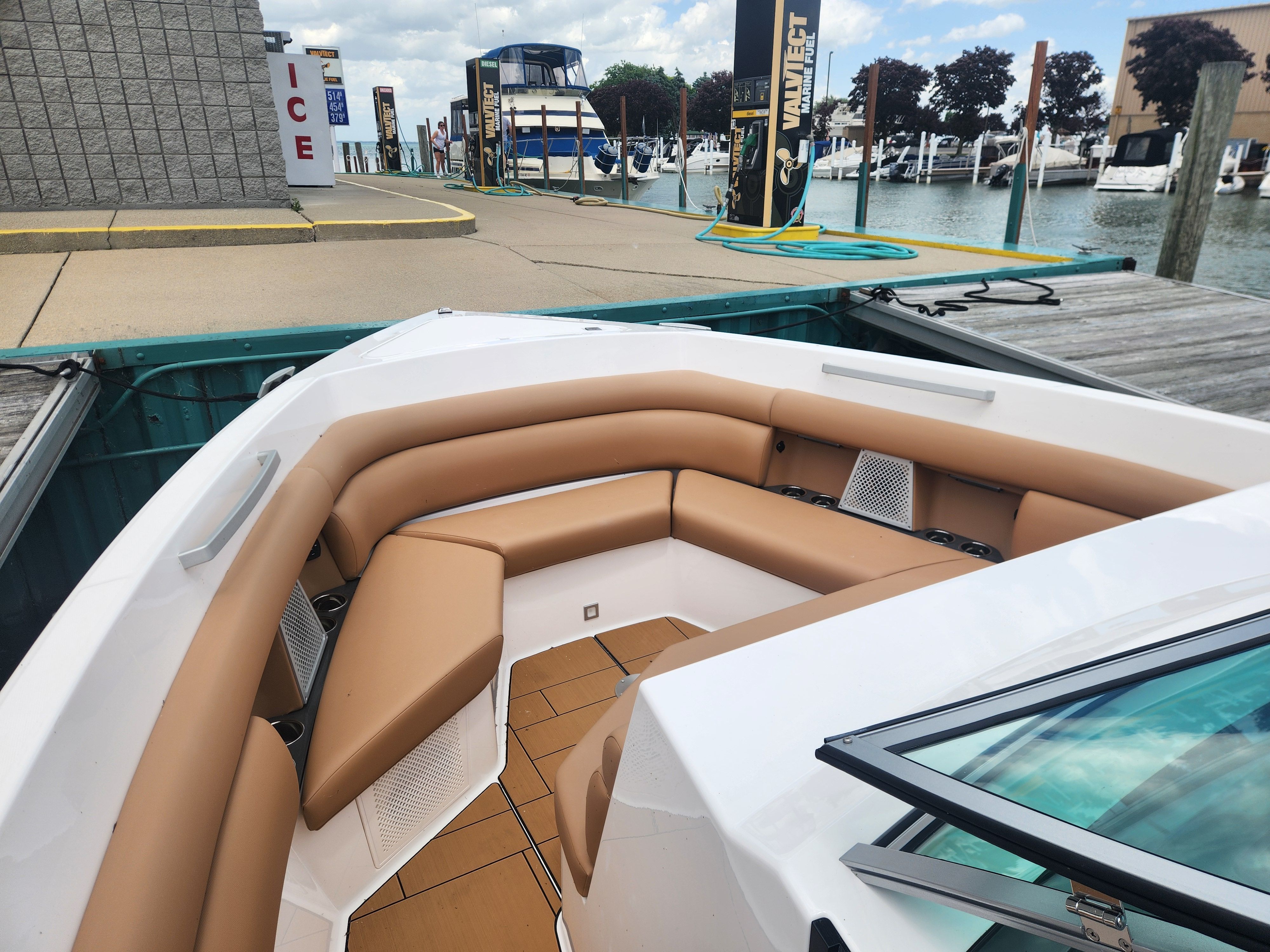 2024 Aviara AV40 Image Thumbnail #4