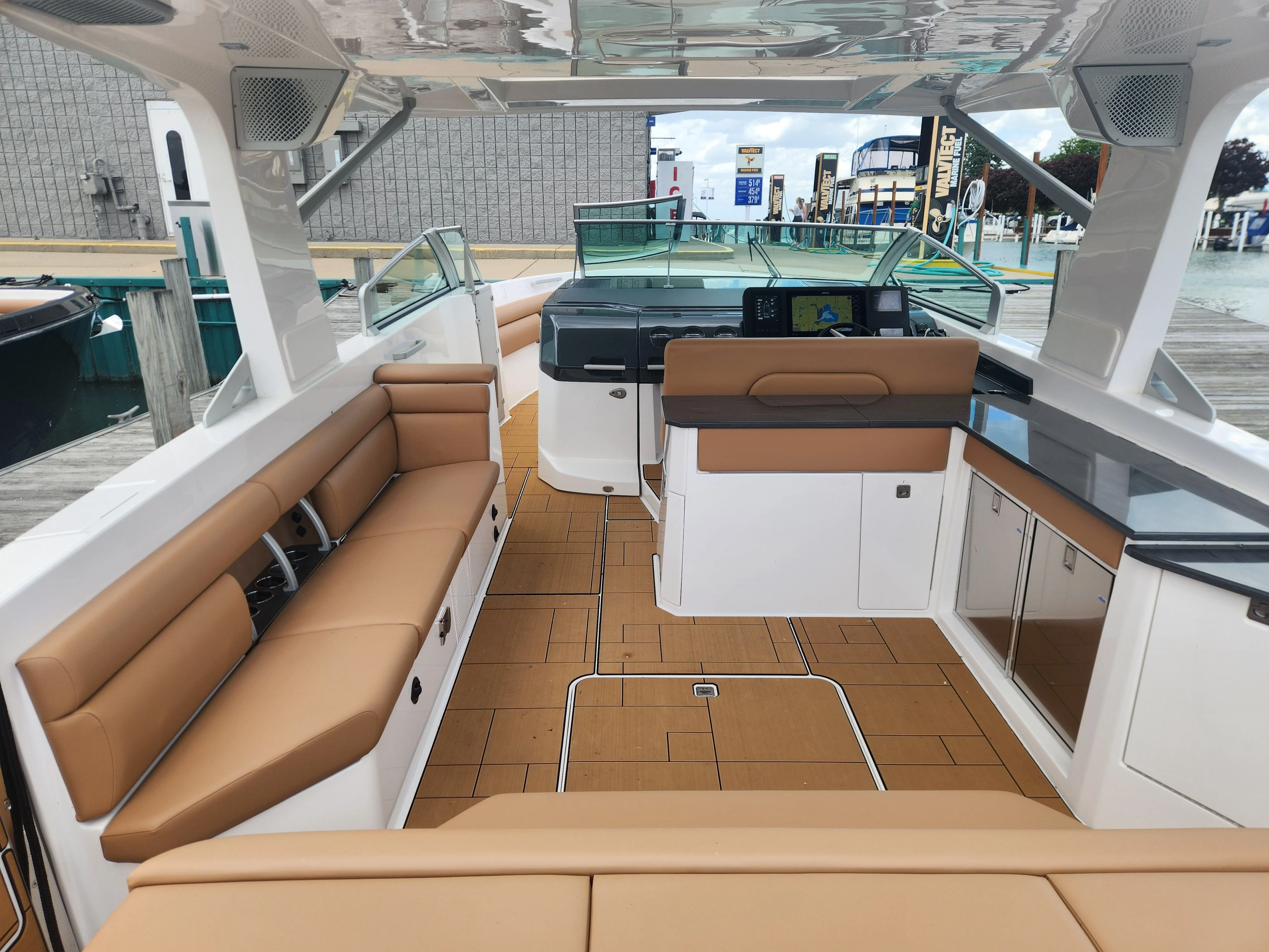 2024 Aviara AV40 Image Thumbnail #9