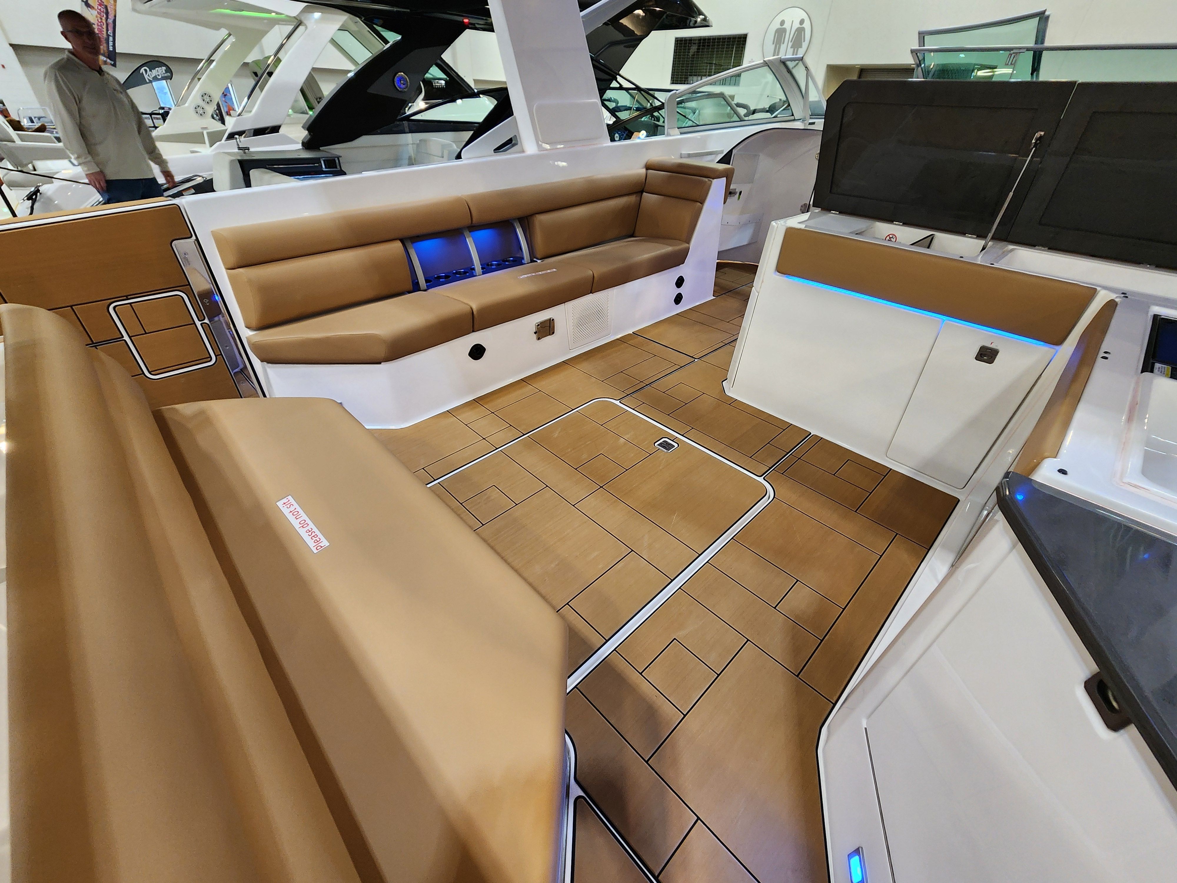 2024 Aviara AV40 Image Thumbnail #12