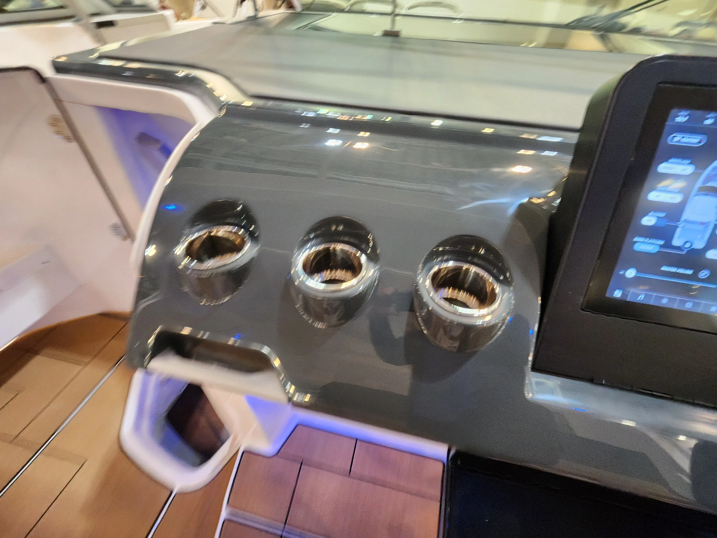 2024 Aviara AV40 Image Thumbnail #25