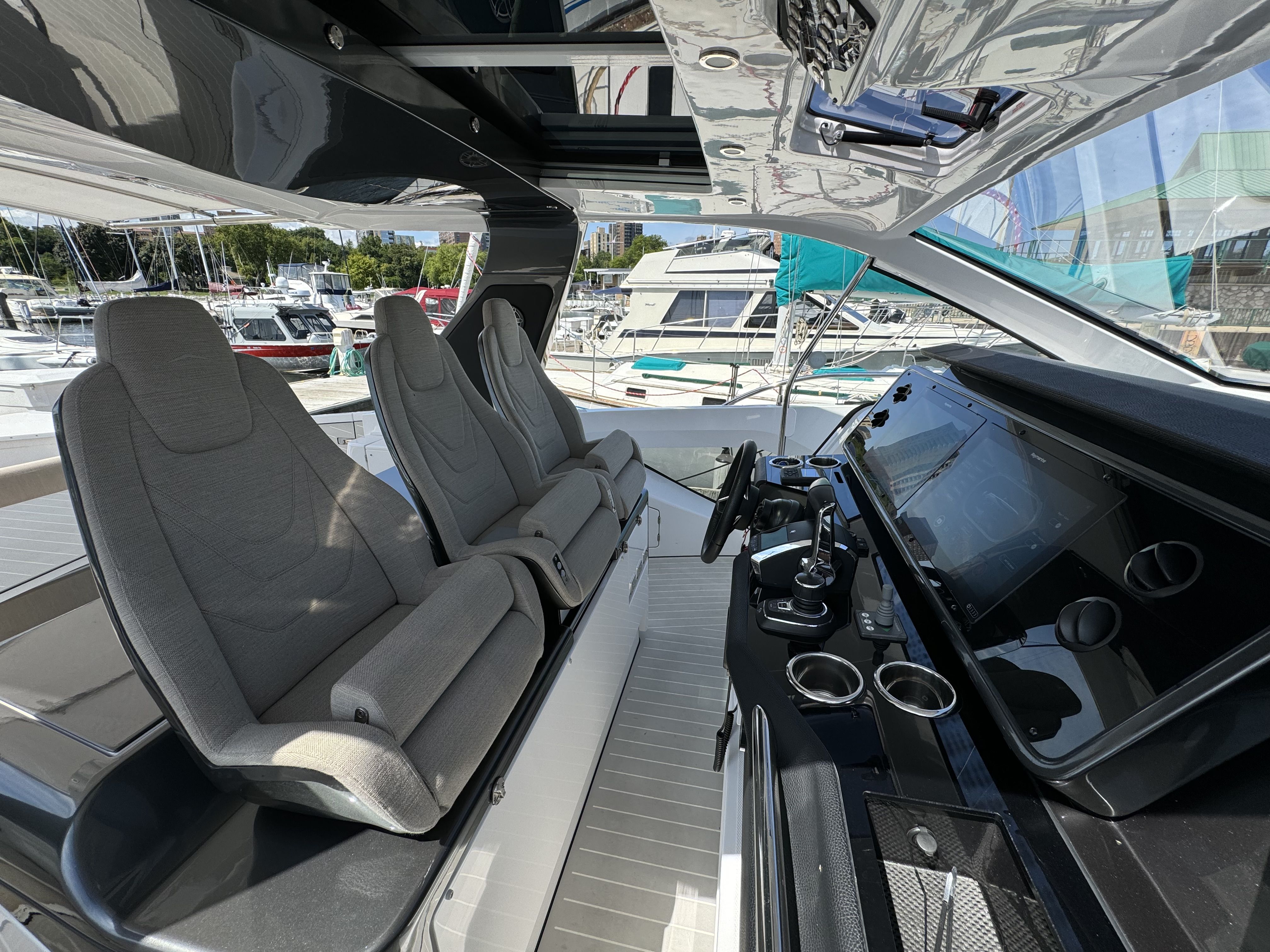 2024 Azimut
                                                             42VERVE Image Thumbnail #17