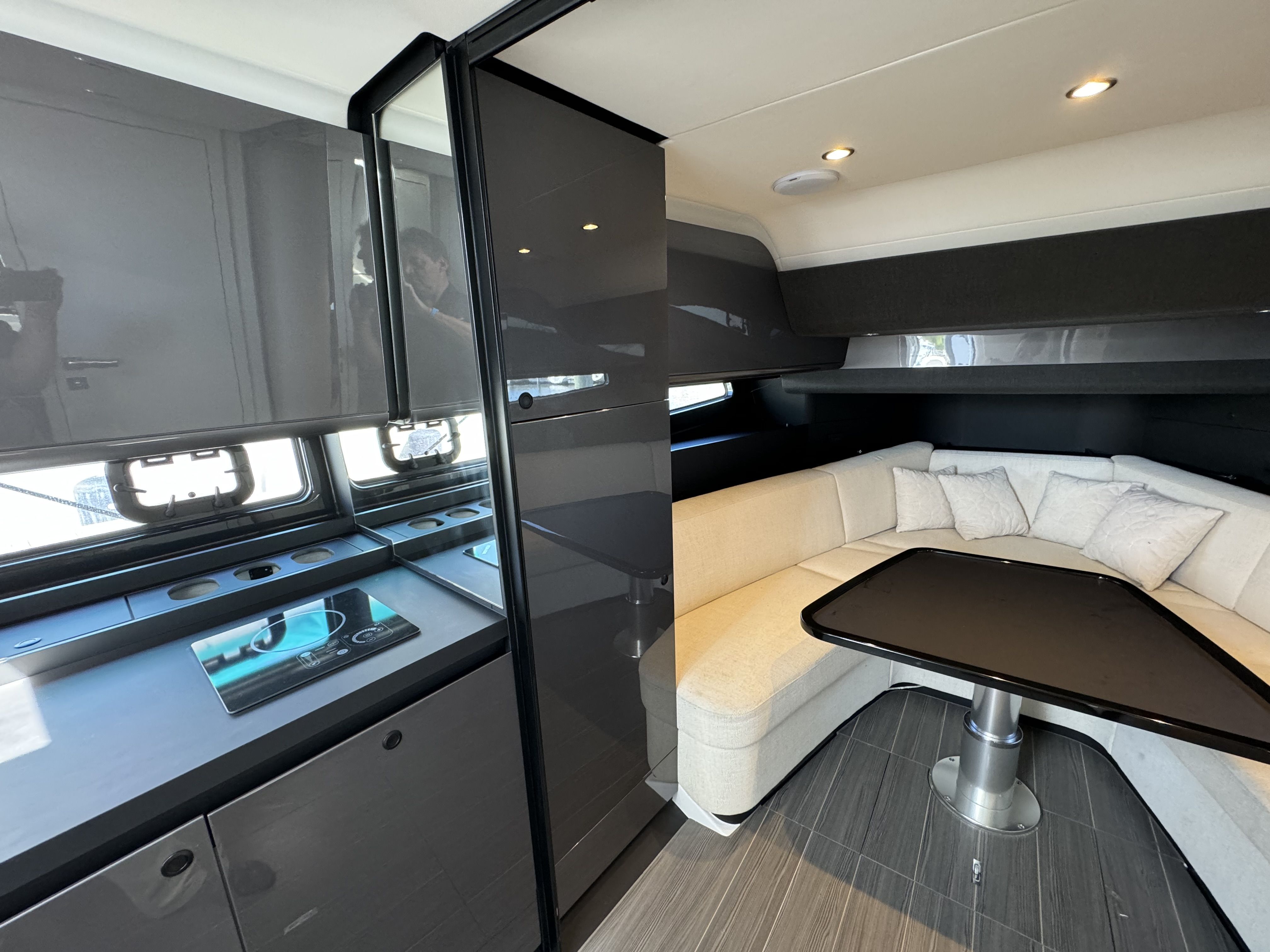 2024 Azimut
                                                             42VERVE Image Thumbnail #36