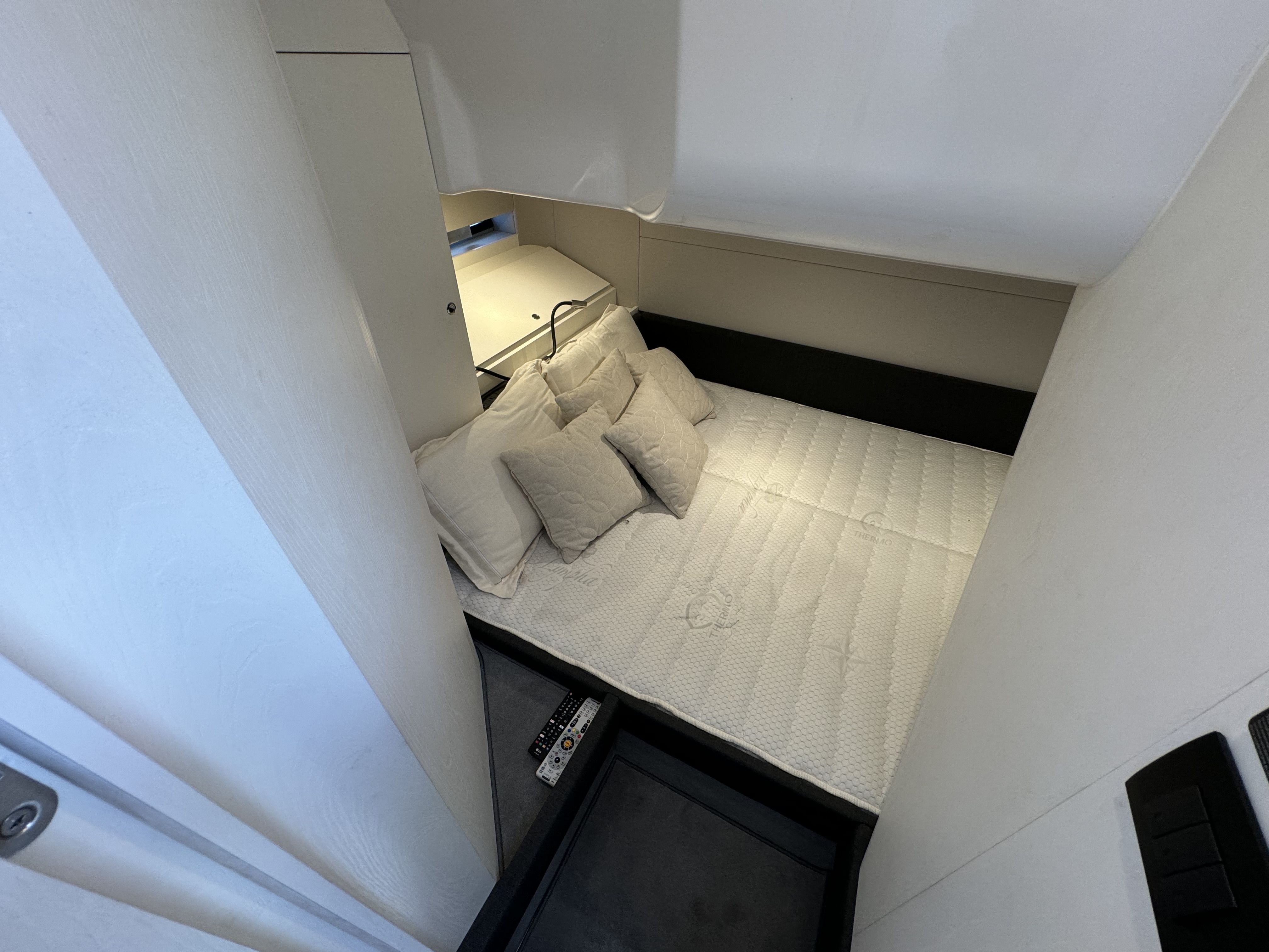 2024 Azimut
                                                             42VERVE Image Thumbnail #43