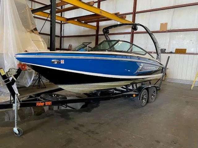 2016 Regal 2100 SURF Image Thumbnail #0