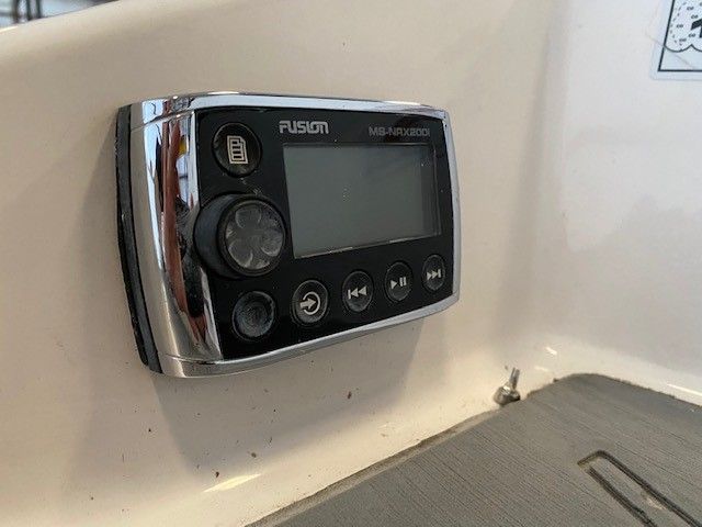 2016 Regal 2100 SURF Image Thumbnail #14