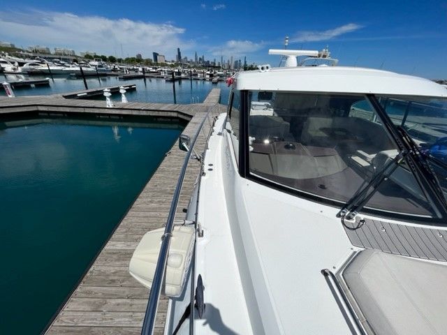 2016 Cruisers Yachts
                                                             45 CANTIUS Image Thumbnail #2