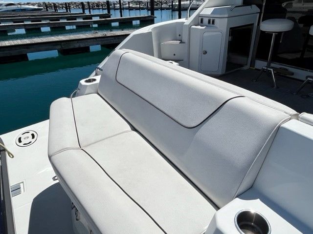2016 Cruisers Yachts
                                                             45 CANTIUS Image Thumbnail #8