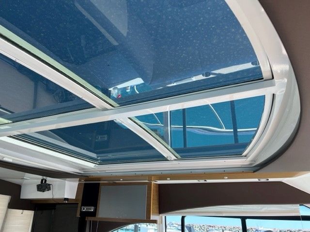 2016 Cruisers Yachts
                                                             45 CANTIUS Image Thumbnail #15